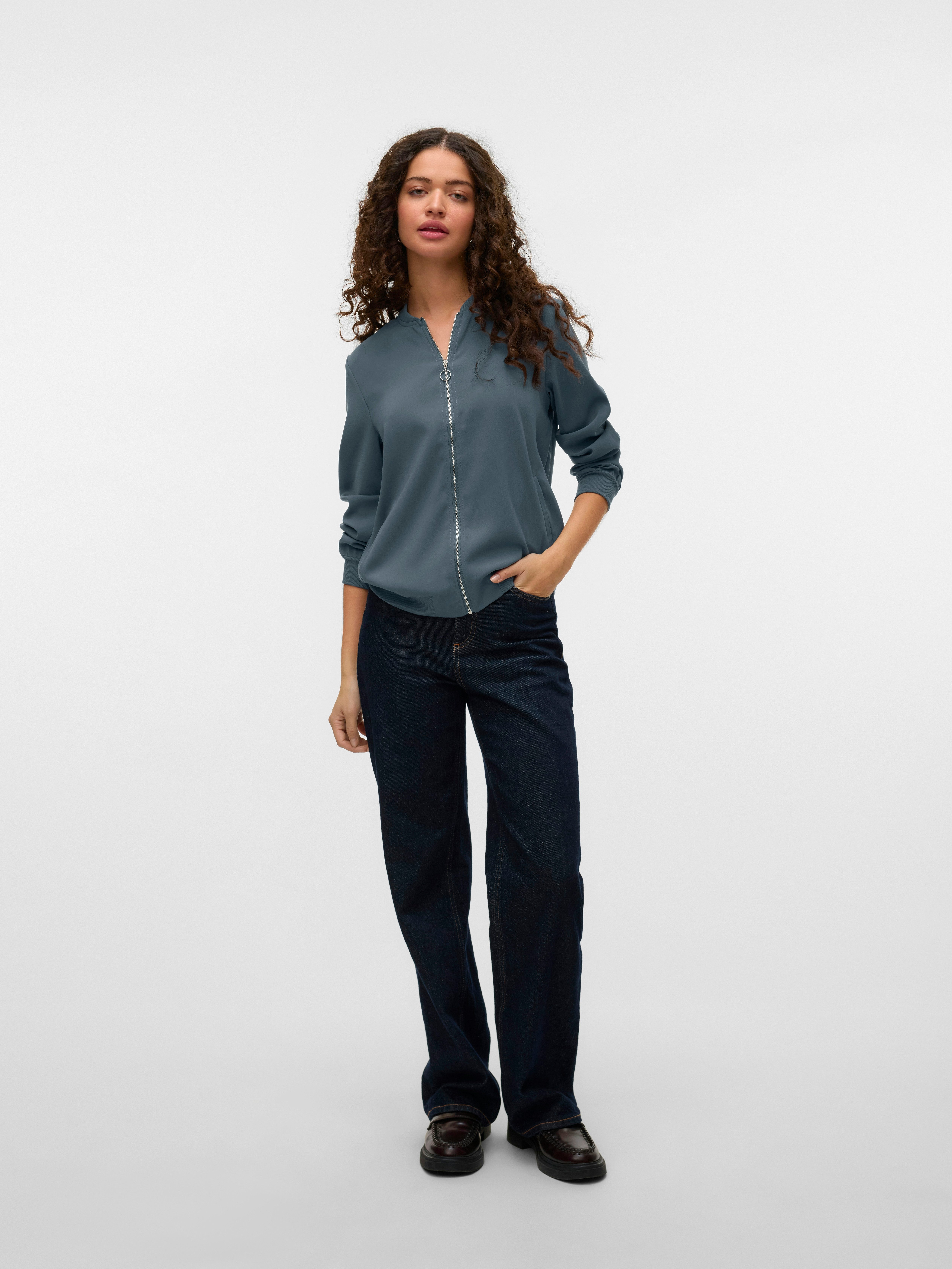 Vero Moda Bomberjack VMCOCO L/S BOMBER in modieus kort model