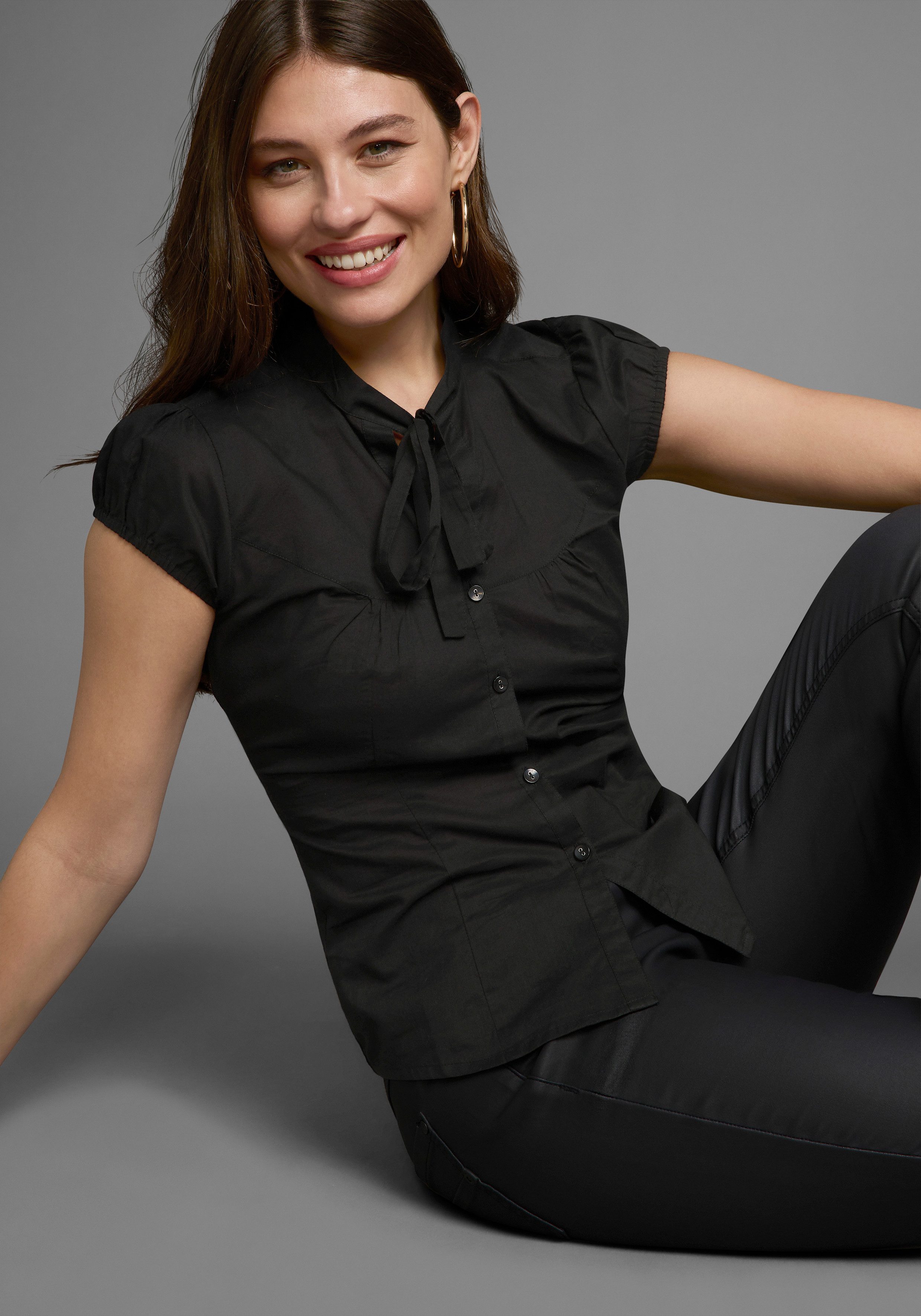 AJC Blouse met kraagstrik met een bindstrik