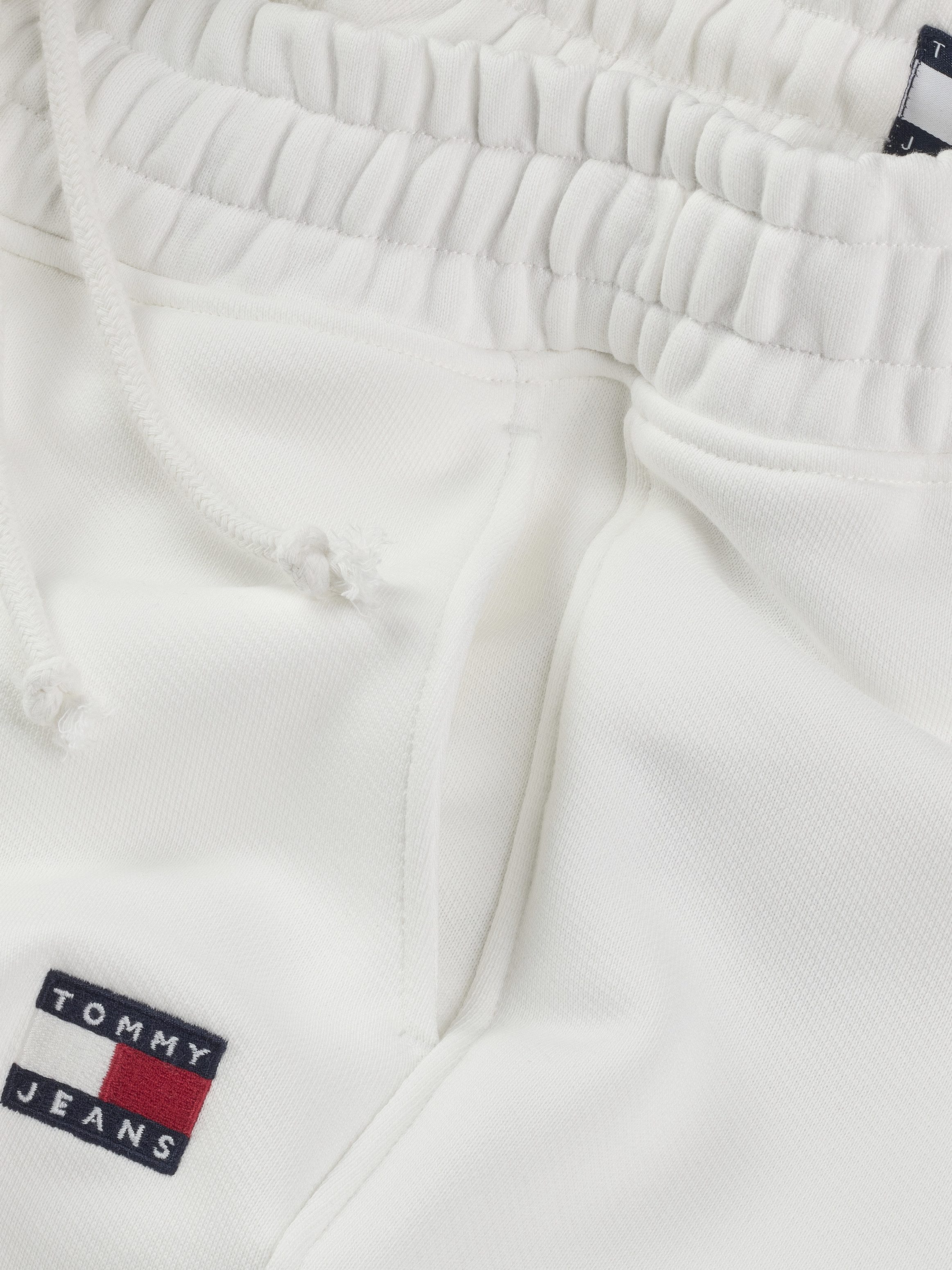 TOMMY JEANS Joggingbroek TJW BADGE JOGGER met geborduurd logo