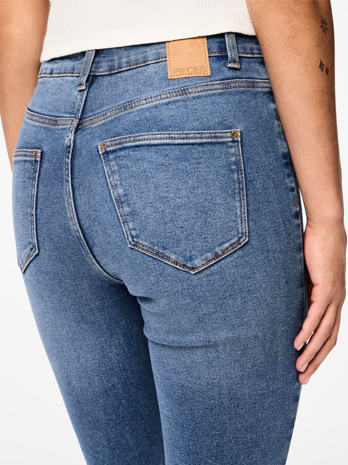 pieces Skinny fit jeans PCDANA HW SKINNY JEANS MB402 NOOS