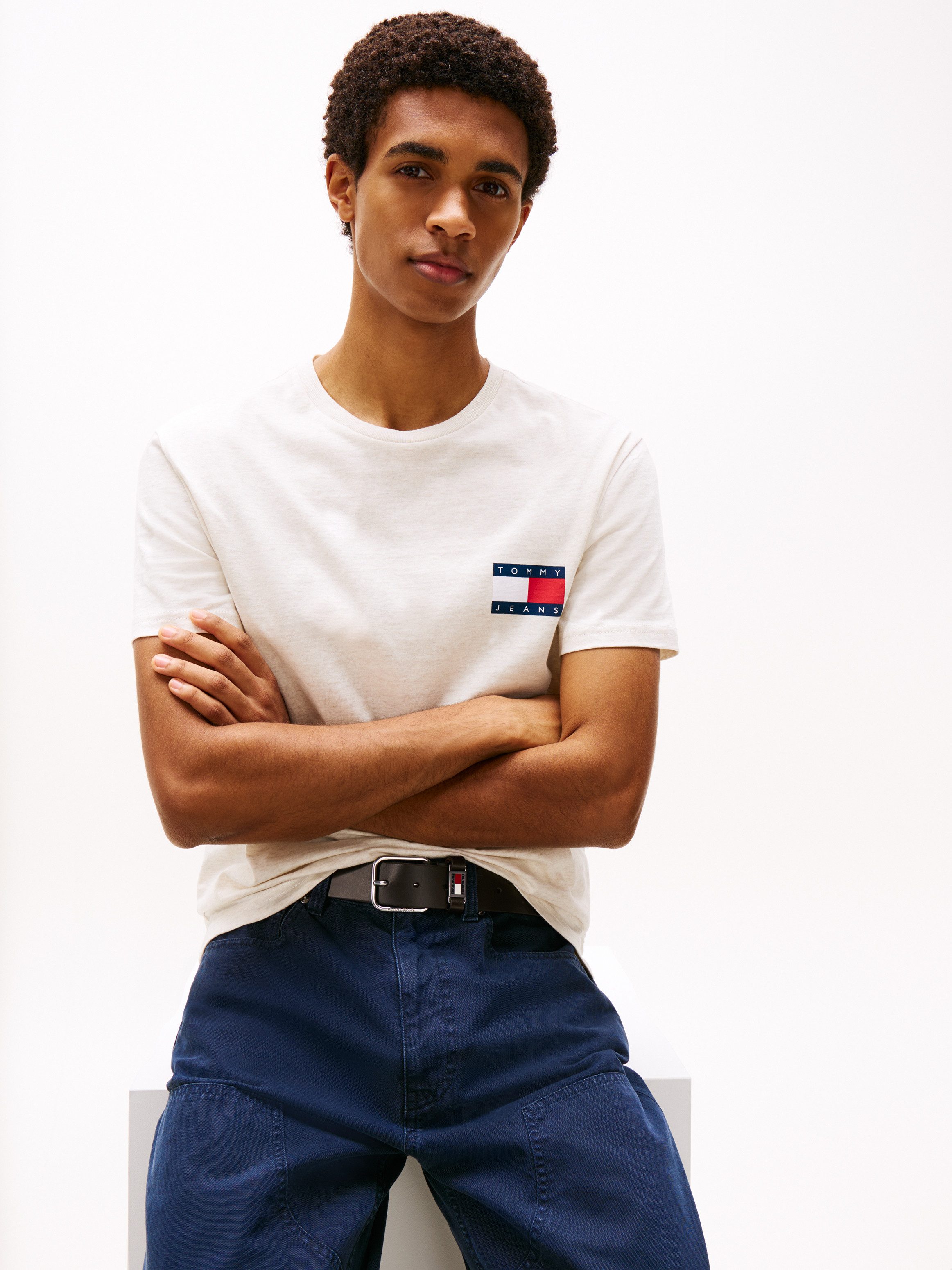 TOMMY JEANS T-shirt TJM SLIM ESSENTIAL FLAG TEE EXT
