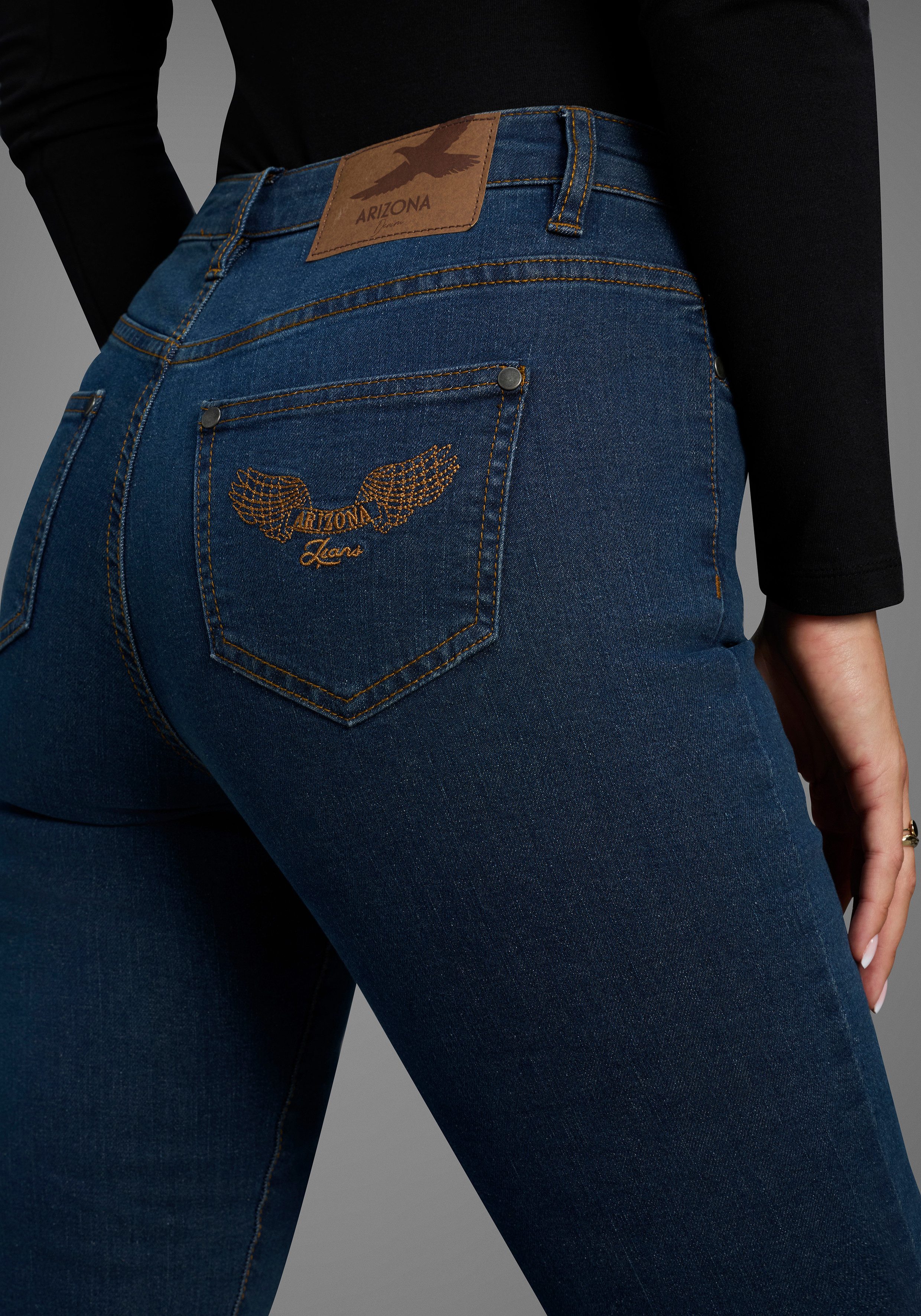 Arizona Bootcut jeans Comfort Fit uitlopende pasvorm, met steekzakken, hoge taille