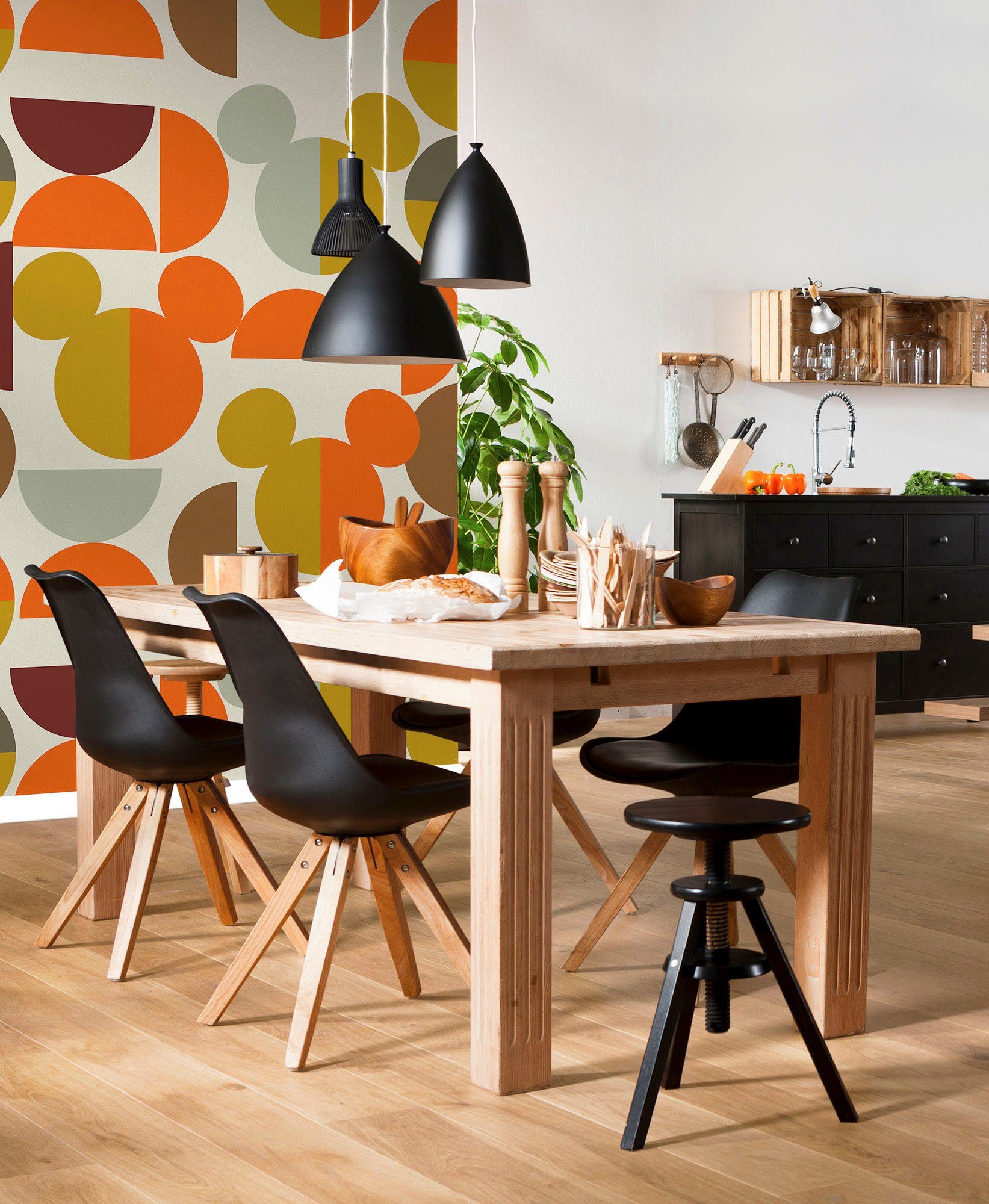Komar Vliesbehang Digitale print vlies - Finding Mickey Mouse - Afmeting 150 x 250 cm (1 stuk)