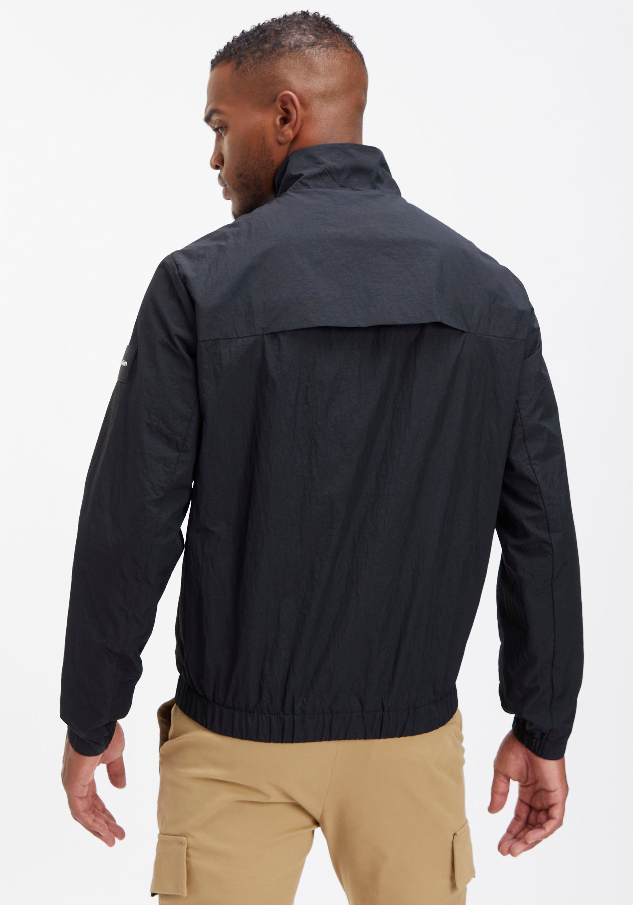 Calvin Klein Functioneel jack met ck-badge op de mouw