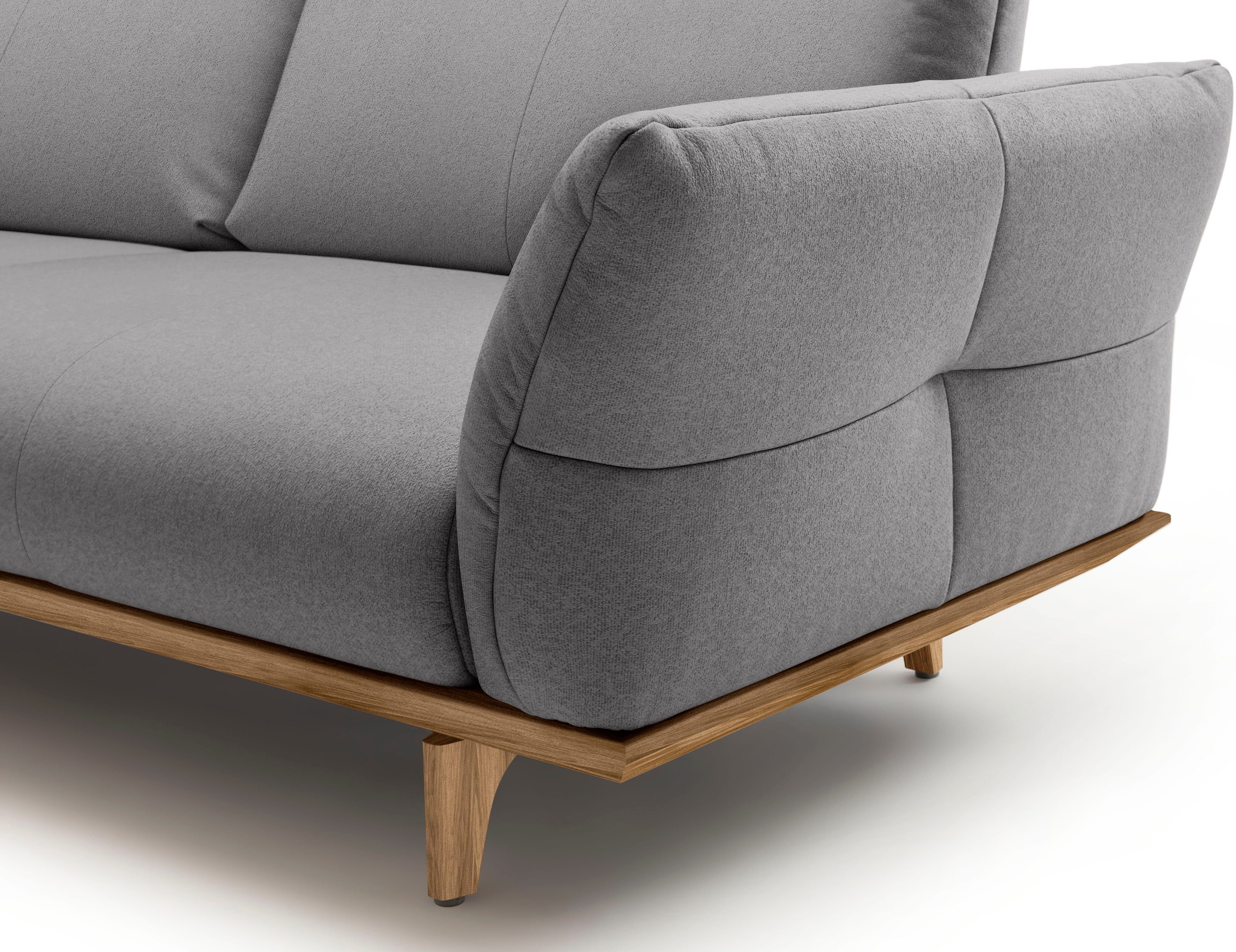 Creation BY ROLF BENZ 3-zitsbank Hs.460 Onderstel in walnotenhout, walnotenhouten poten, breedte 208 cm