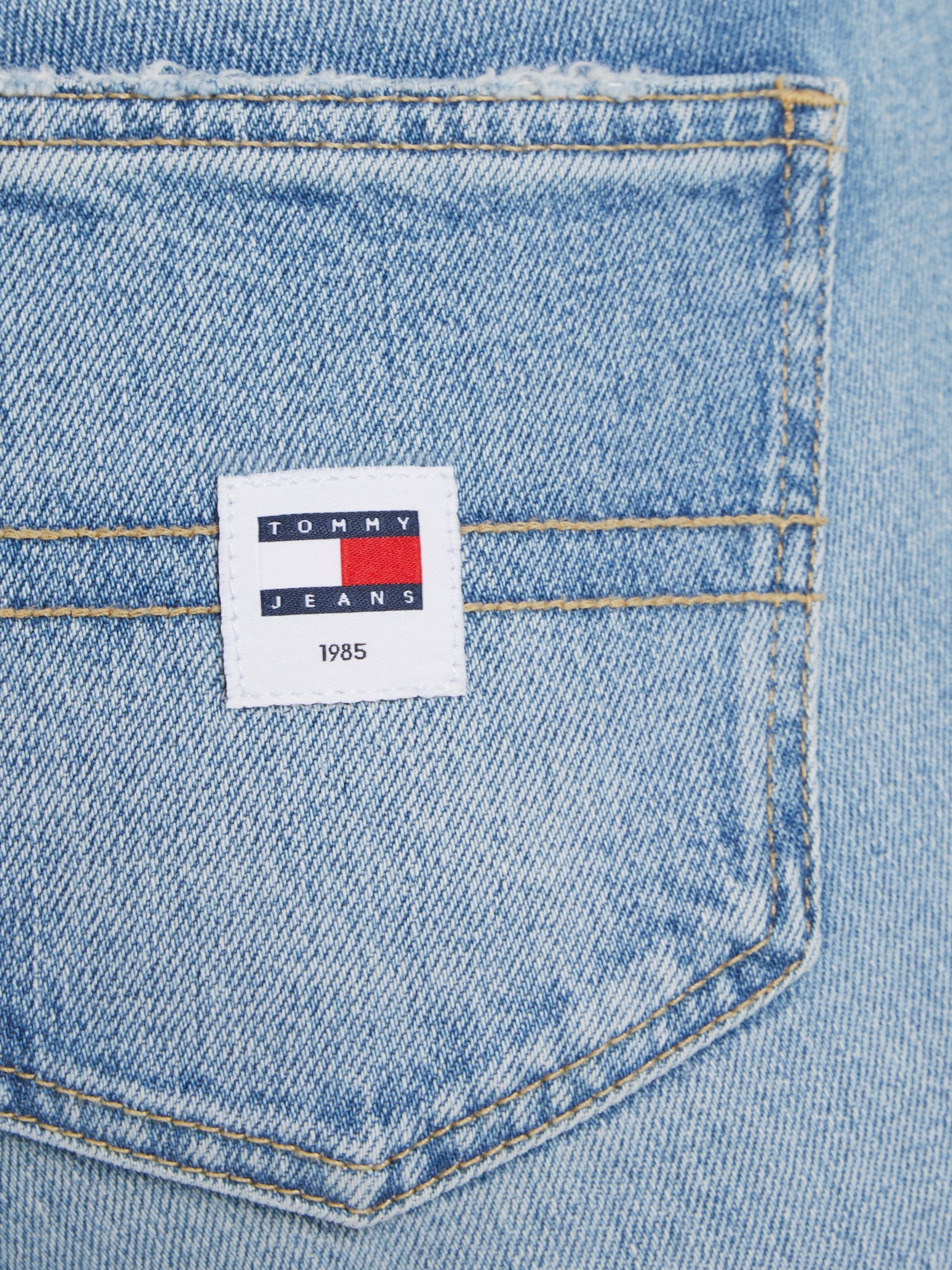 TOMMY JEANS Bootcut jeans Maddie met merklabel & badge