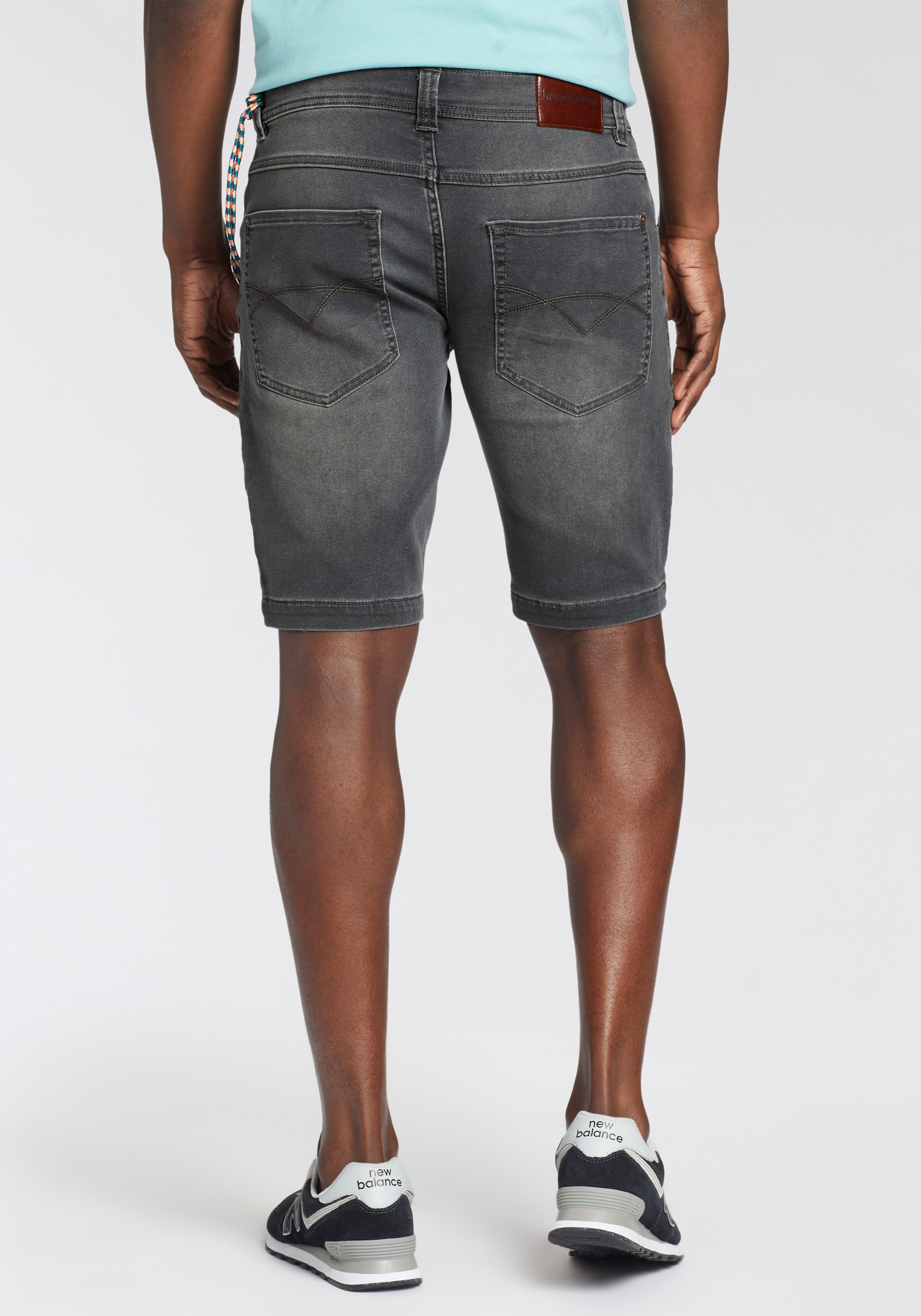 Bruno Banani Jeansshort comfortabele pasvorm, rechte pasvorm, met praktische zakken (set, 2-delig, Met band)