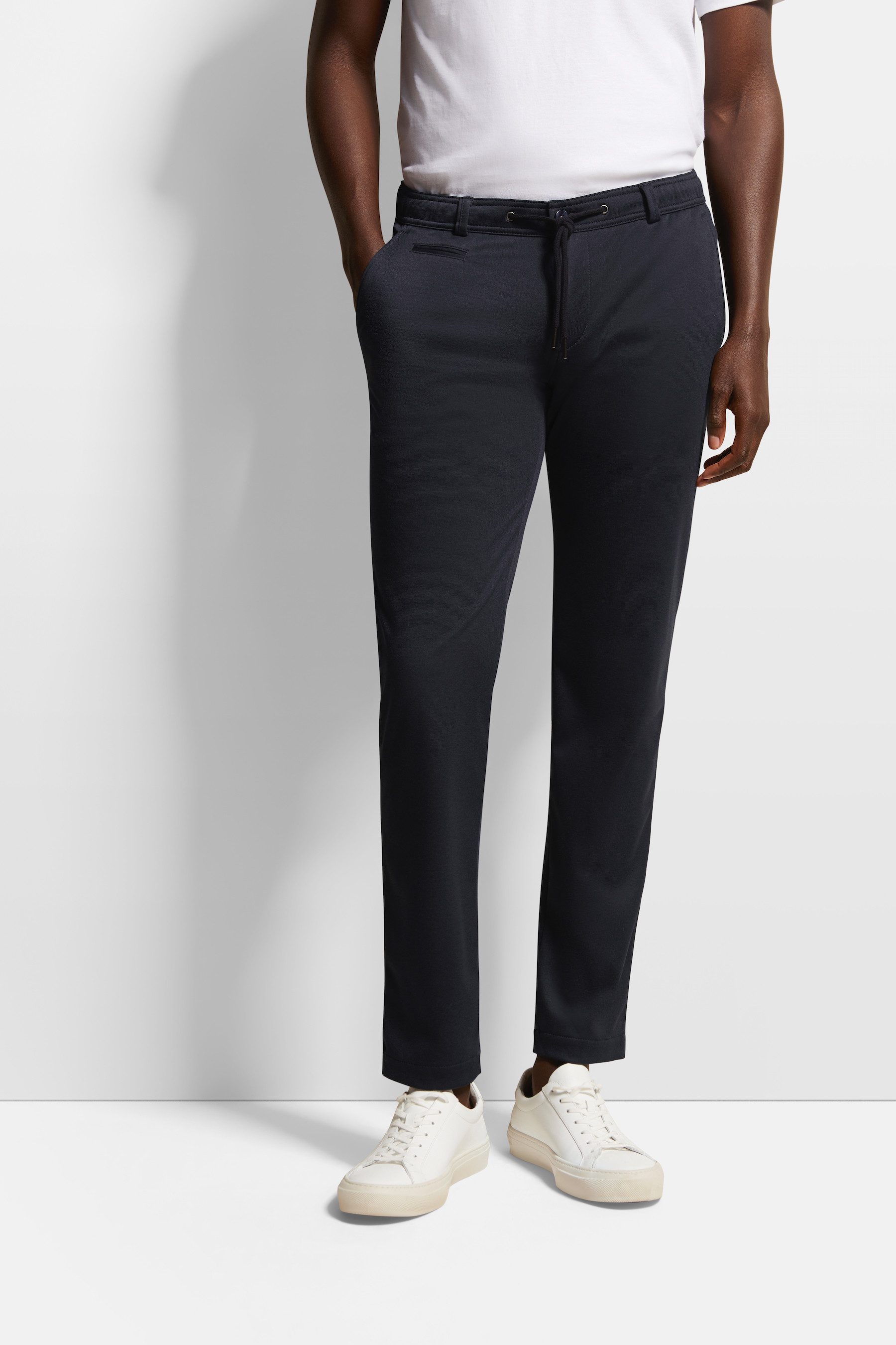 Bugatti Slim fit stoffen broek met paspelzak