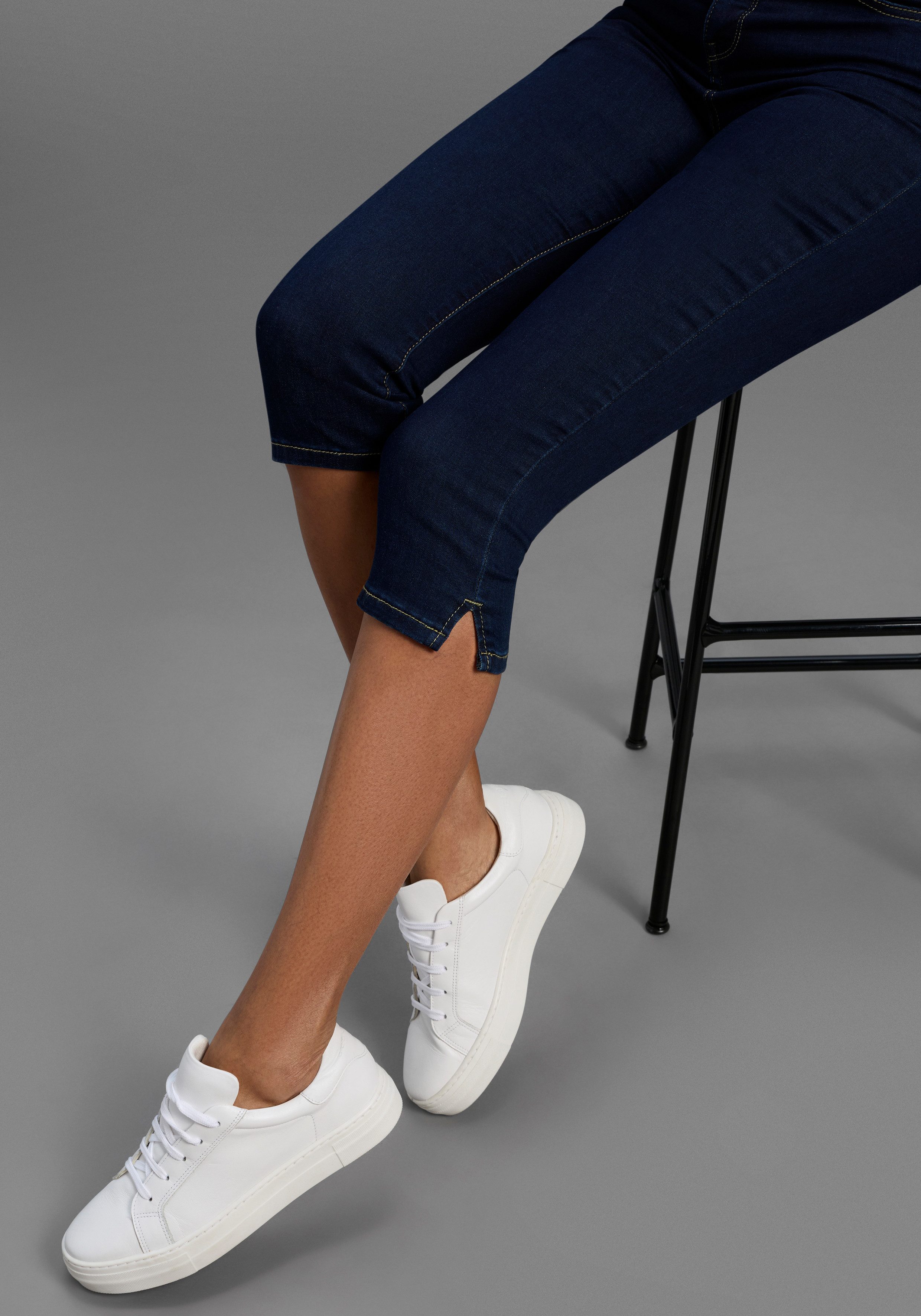 Arizona Capri jeans Ultra Stretch extra-strakke snit, modieuze beenafsluiting met split
