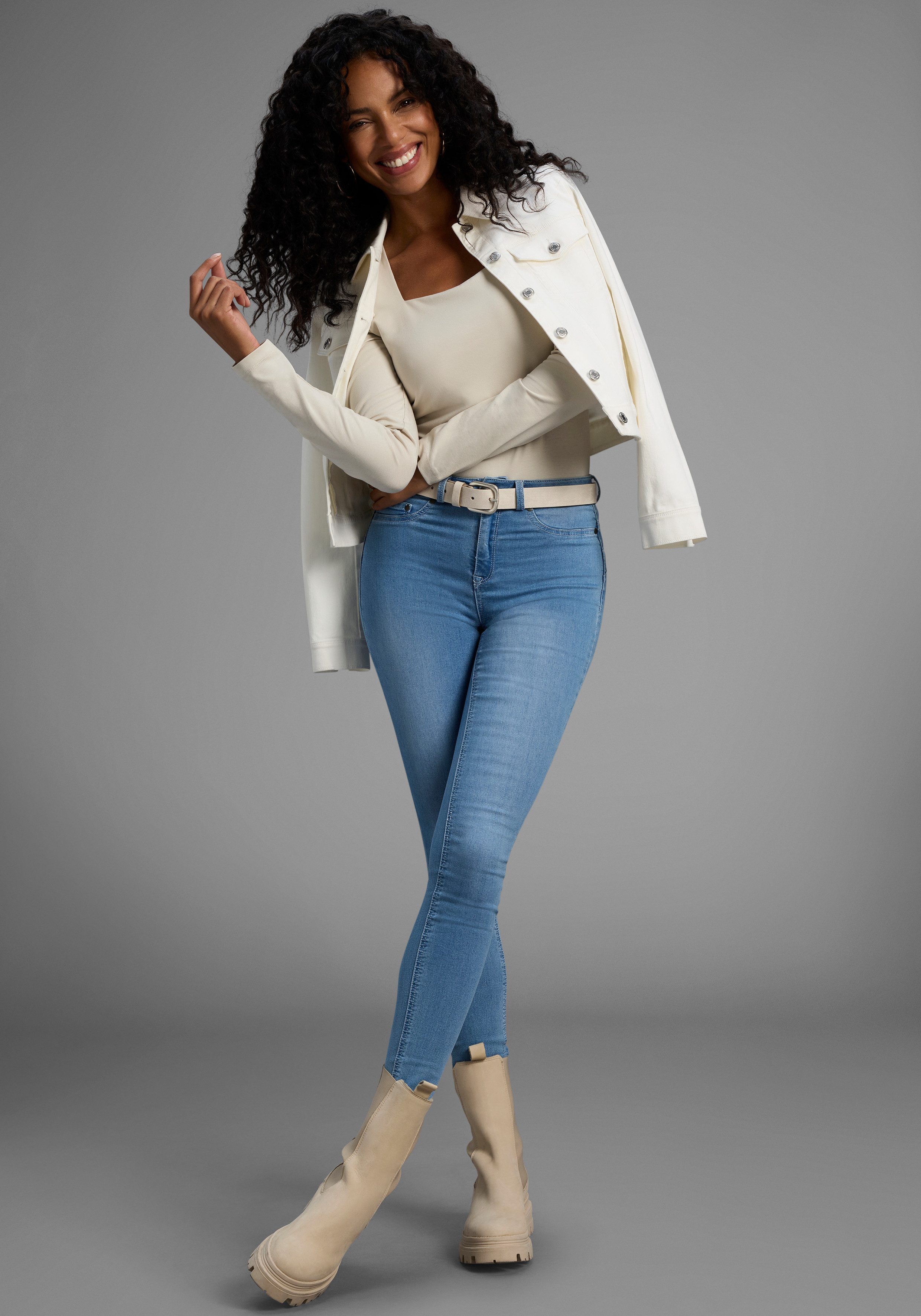 Arizona Skinny fit jeans Ultra Stretch skinny-fit, geaccentueerde taille, shaping-effect, high waist