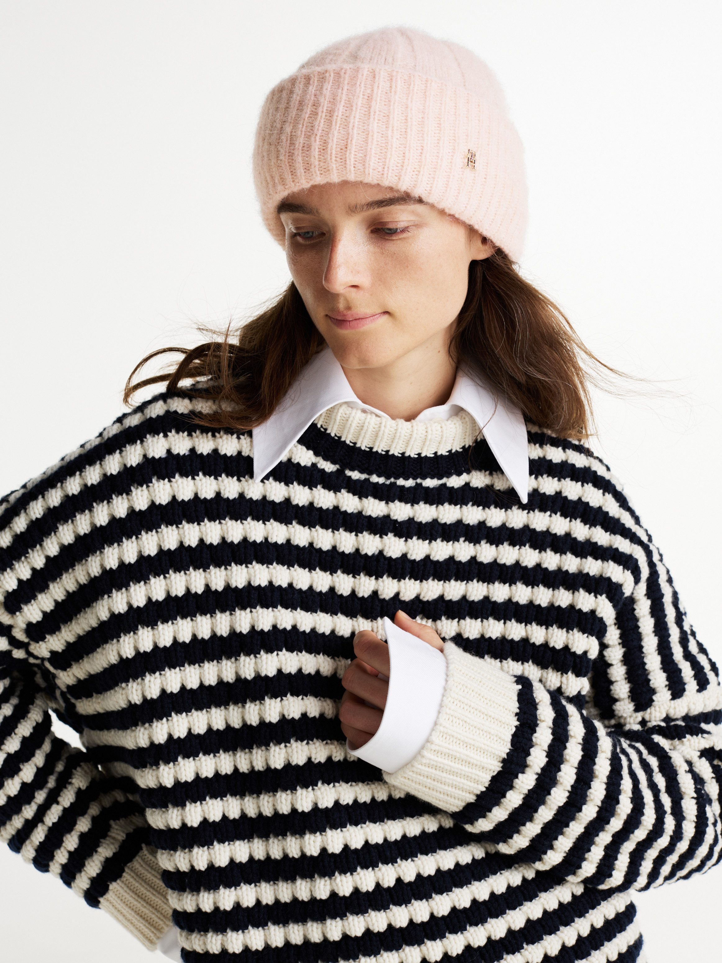 Tommy Hilfiger Beanie TH TIMELESS BEANIE met monogram-embleem