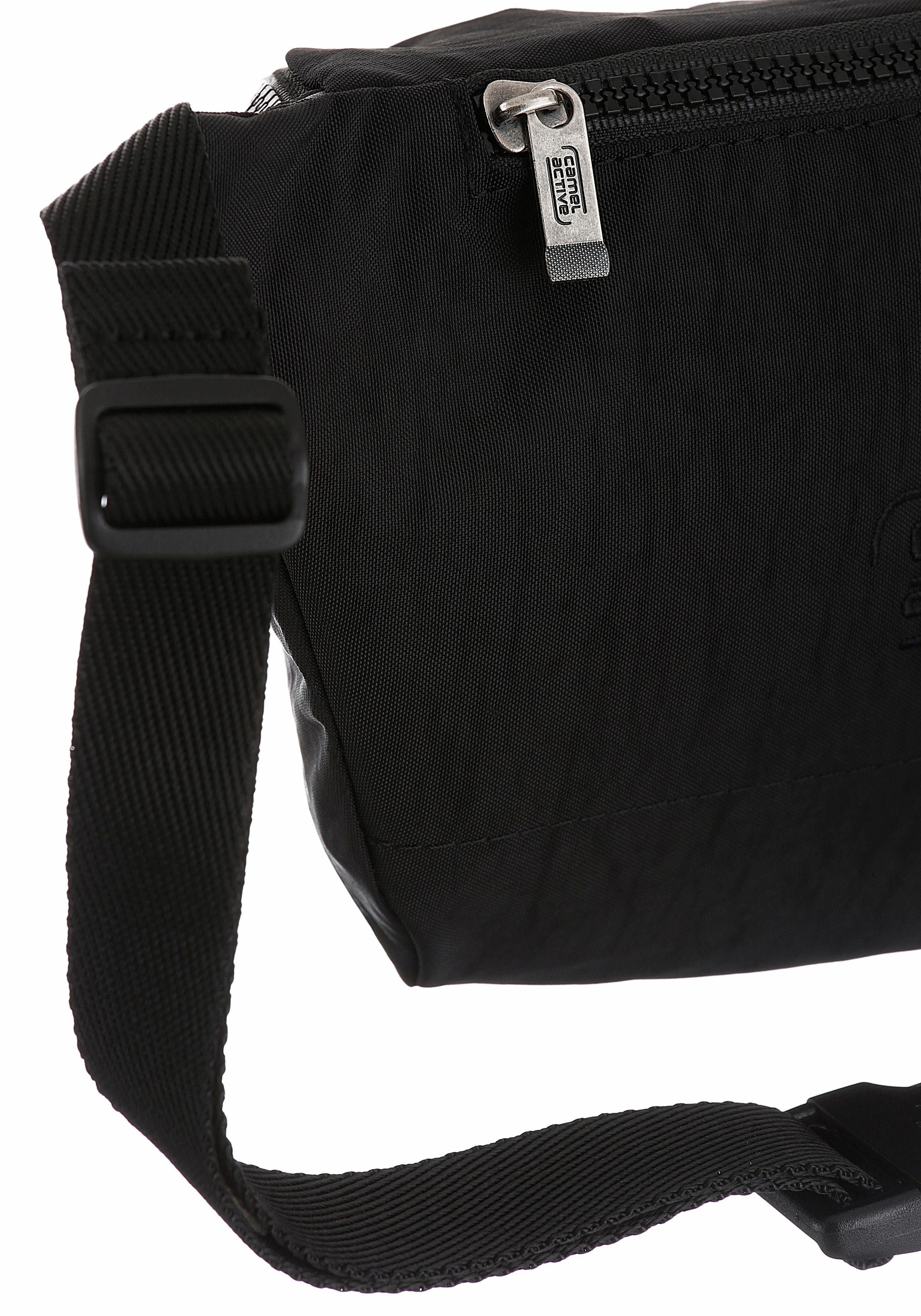 camel active Buiktasje Journey van licht robuust nylon, functioneel perfect voor alle levensomstandigheden