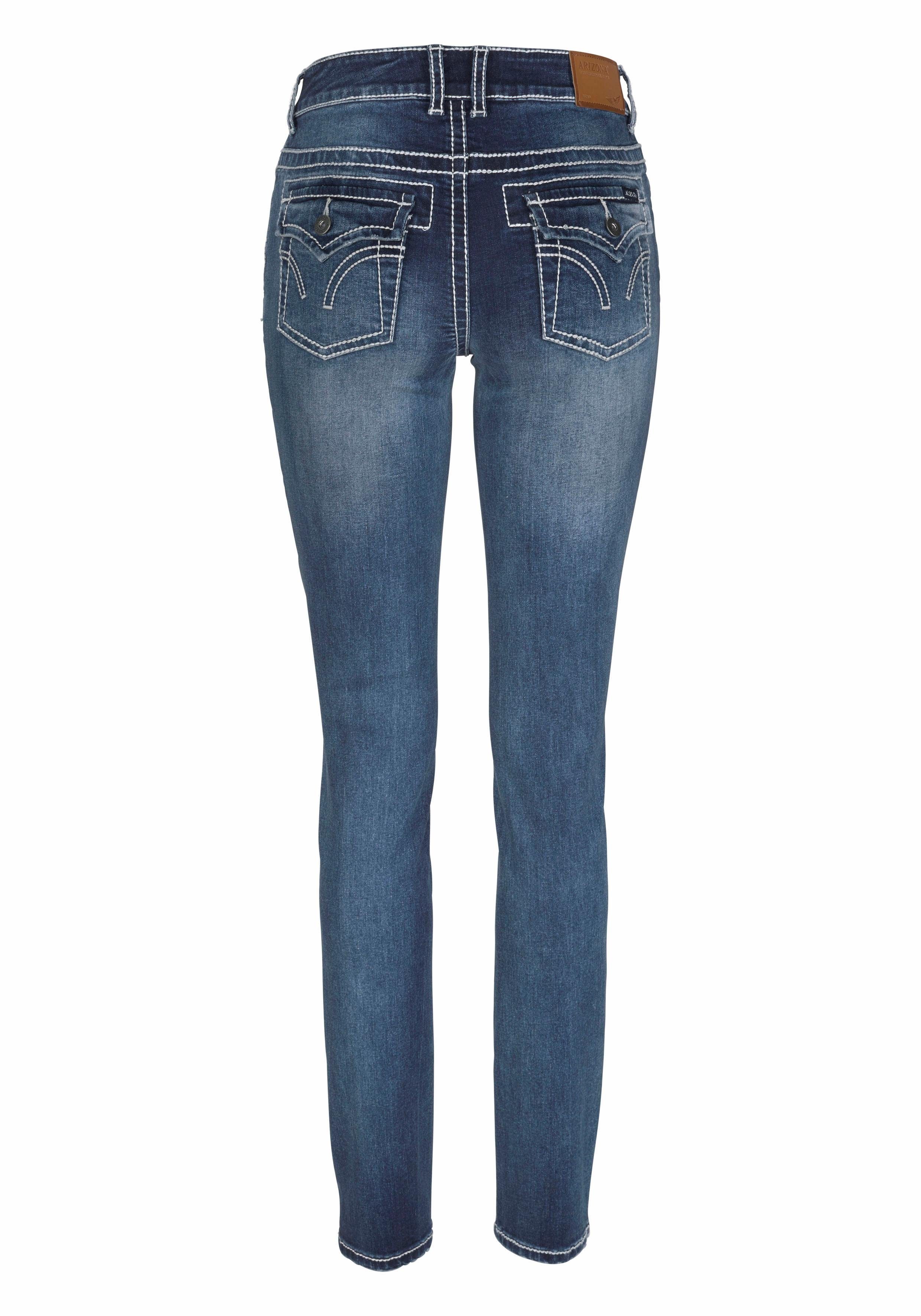 Arizona Skinny fit jeans Met contrastnaden en klepzakken lange broekpasvorm, met destroyed-effecten, lage taille