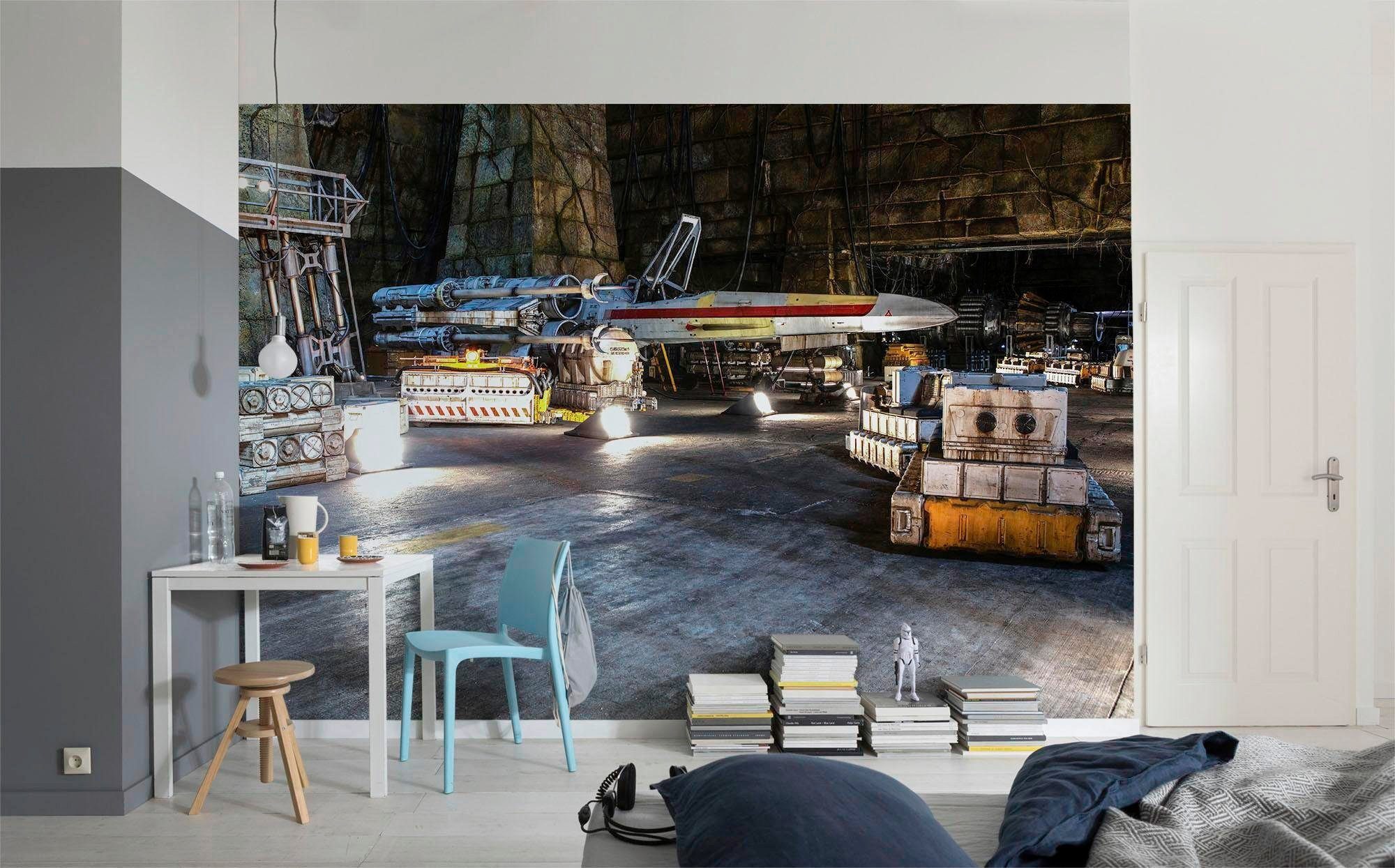 Komar Fotobehang STAR WARS Rebel Base - Afmeting 368 x 254 cm (set)