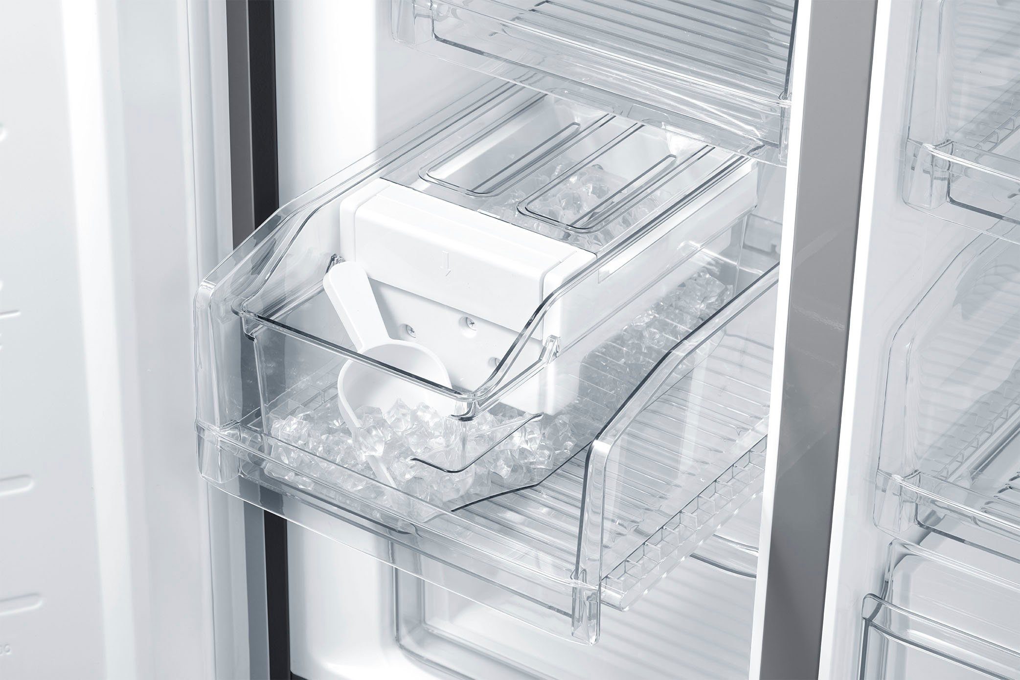 Hanseatic MultiDoor HCD17884EI NoFrost, waterdispenser, FreshZone, vakantiemodus, display