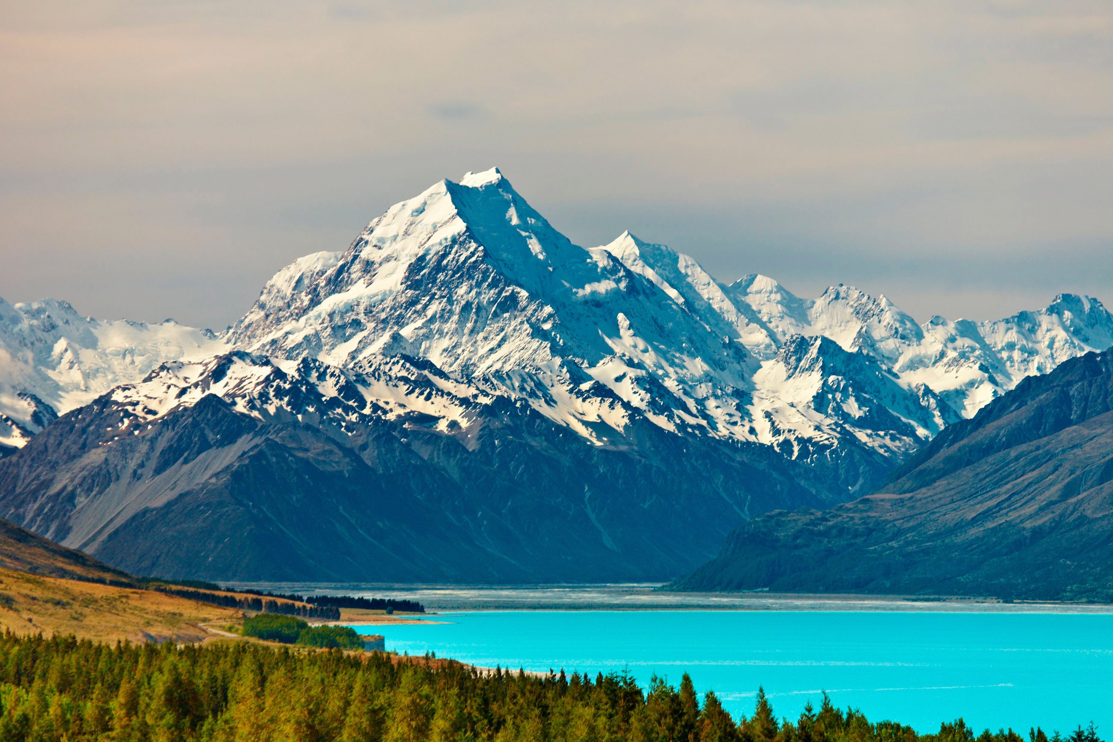 Papermoon Fotobehang Mount Cook and Pukaki Lake BlueBack, 7 banen, 350 x 260 cm