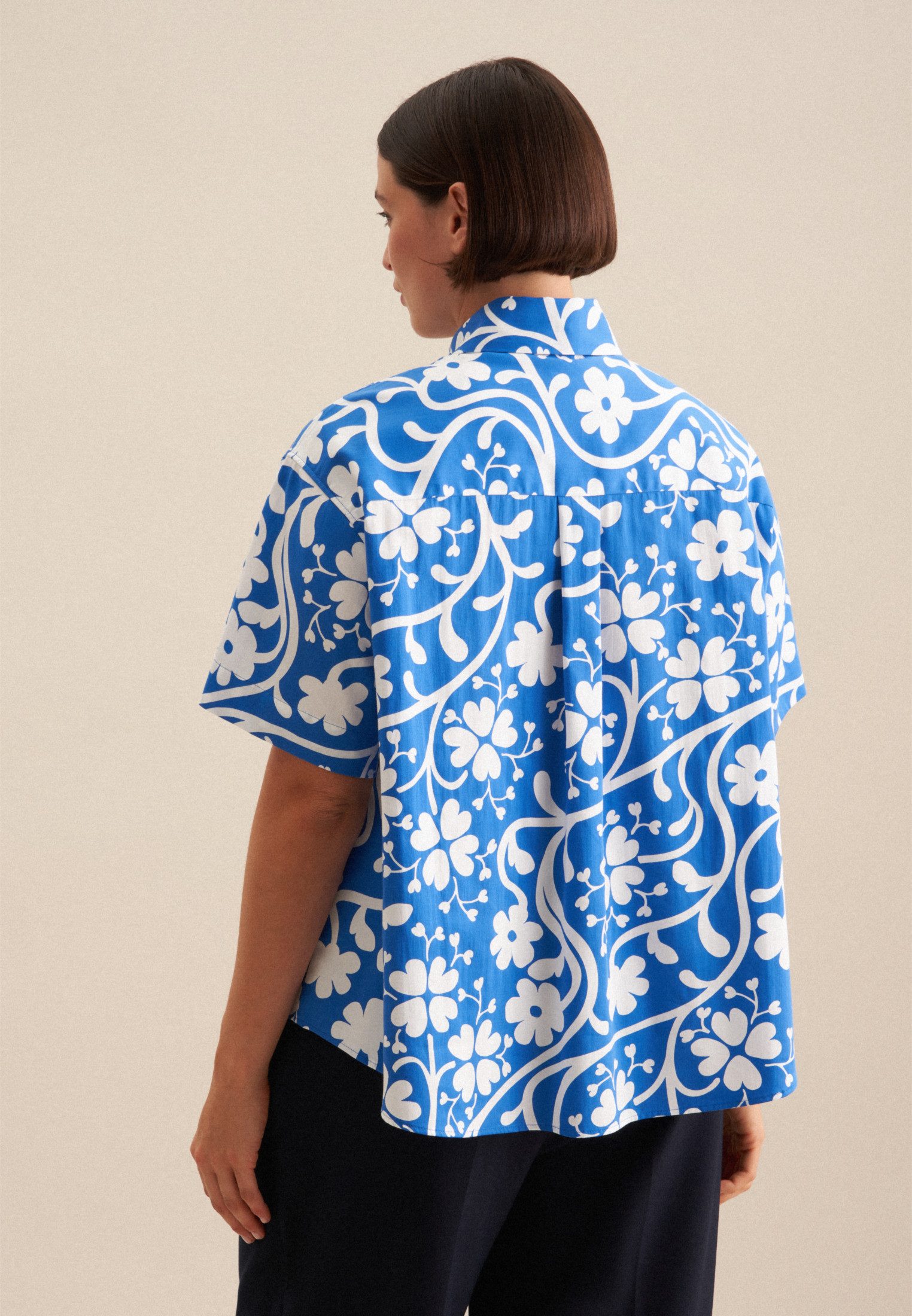 seidensticker Overhemdblouse Zwarte roos Korte mouwen kraag print