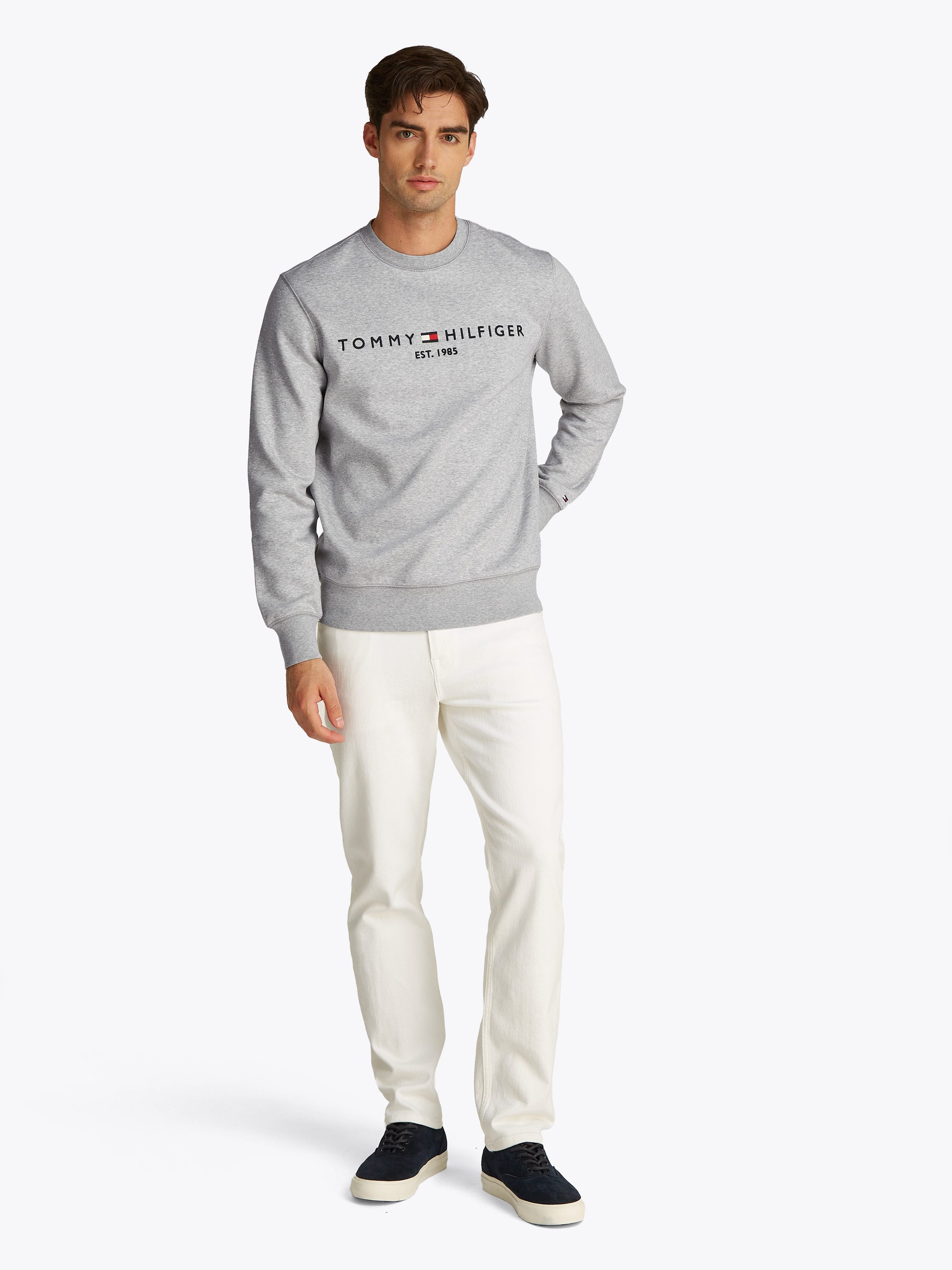 Tommy Hilfiger Sweatshirt TOMMY LOGO SWEATSHIRT met klassieke ronde hals
