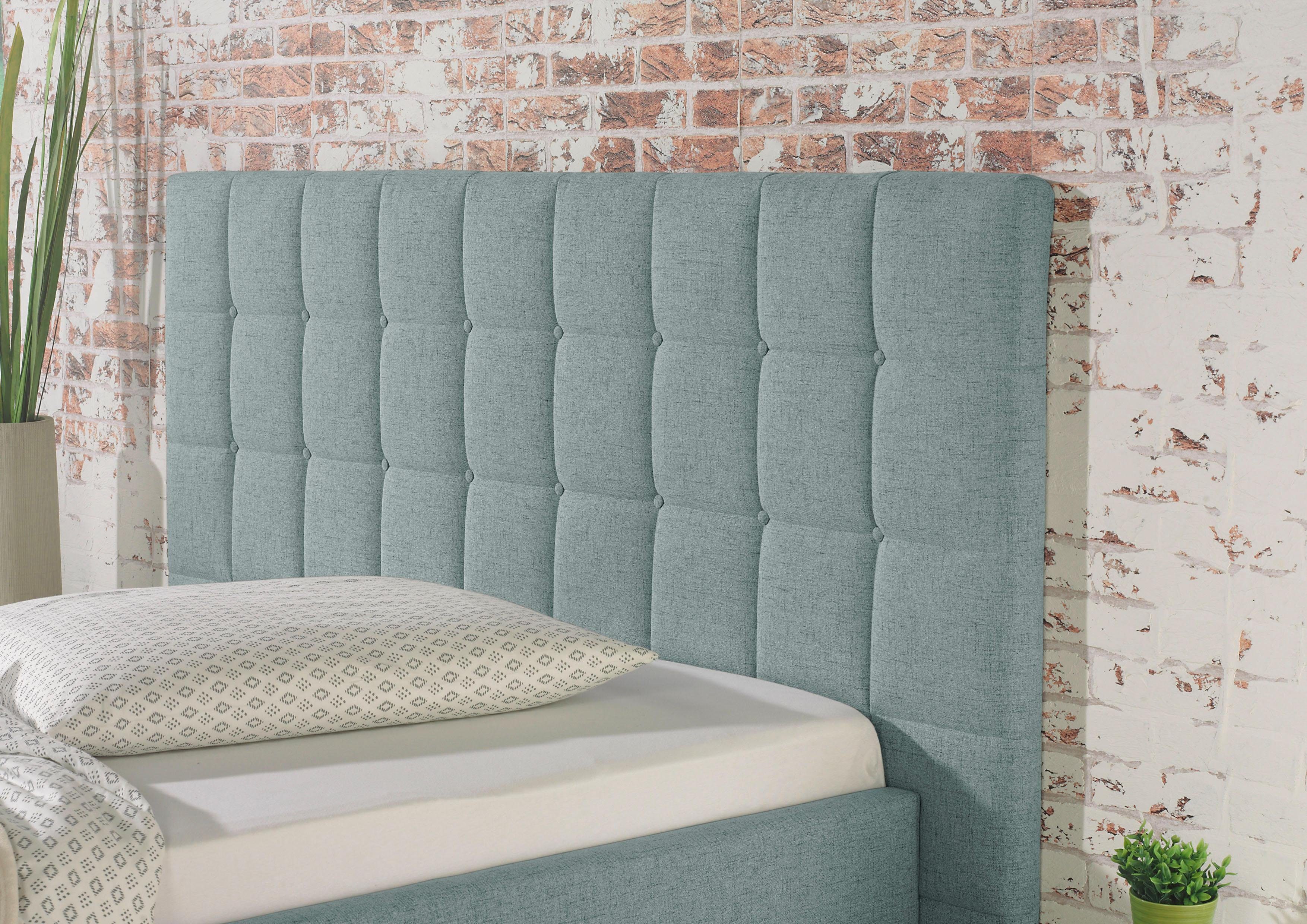 Maintal Gestoffeerd bed Cueno met en zonder matras in 2 uitvoeringen, stiksels met capitonnage