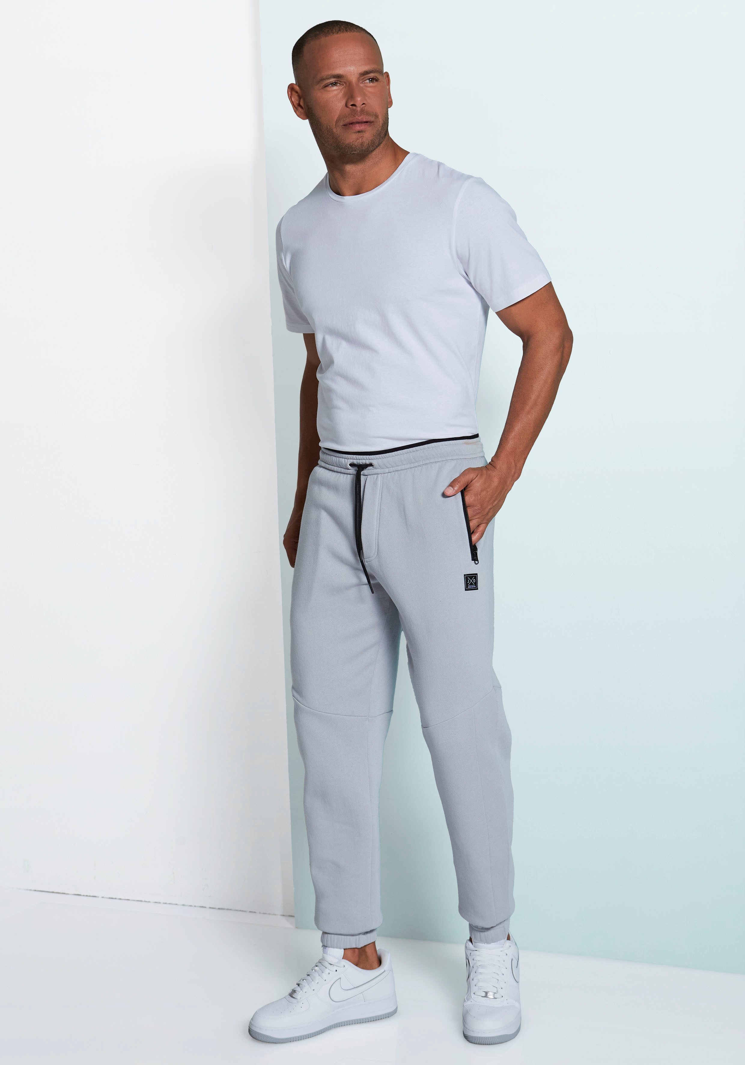John Devin Sweatbroek Joggingbroek met zijzakken en bindband van katoenmix