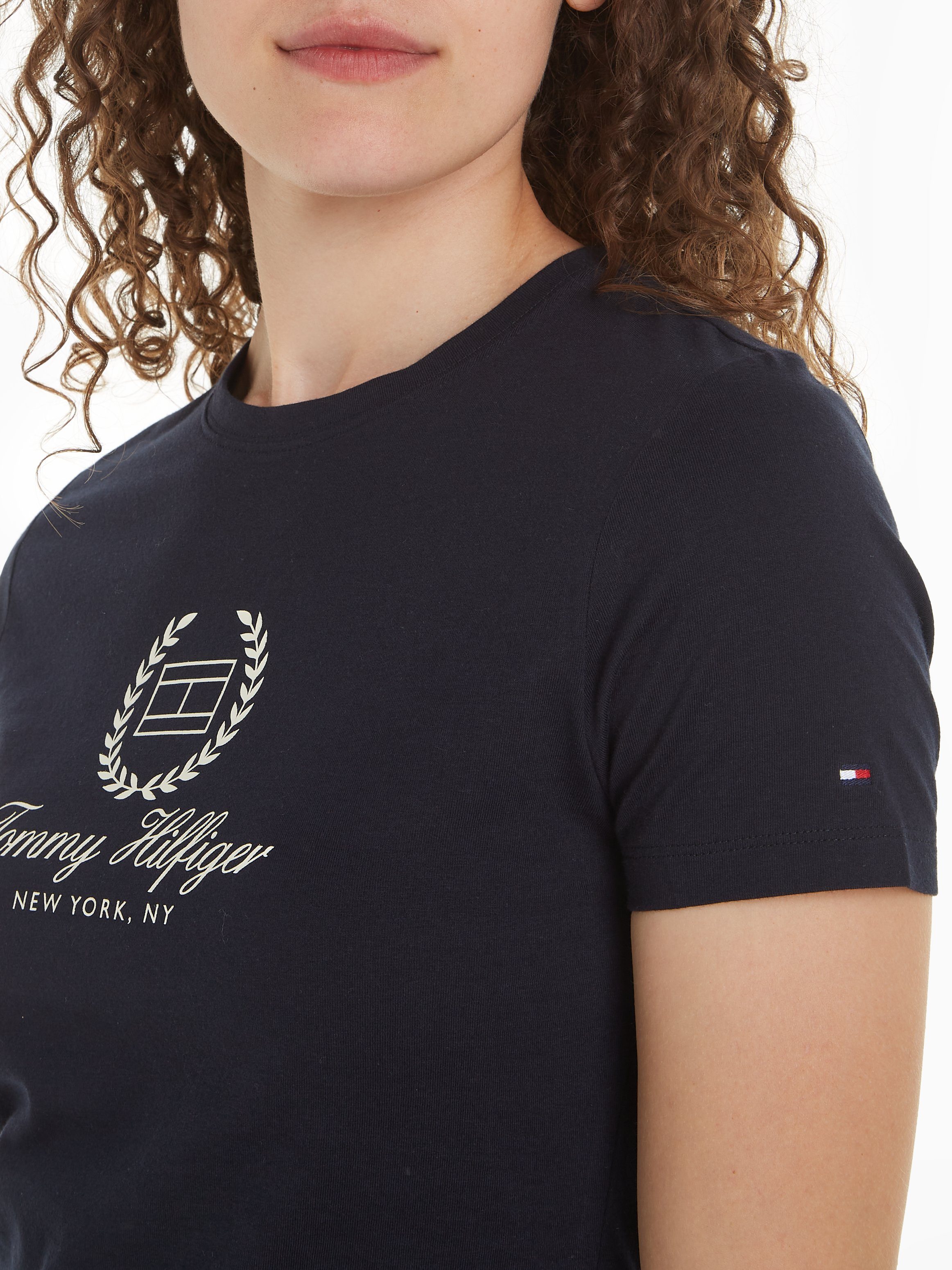 Tommy Hilfiger T-shirt SLIM FLAG SCRIPT TEE SS met logoprint op borsthoogte