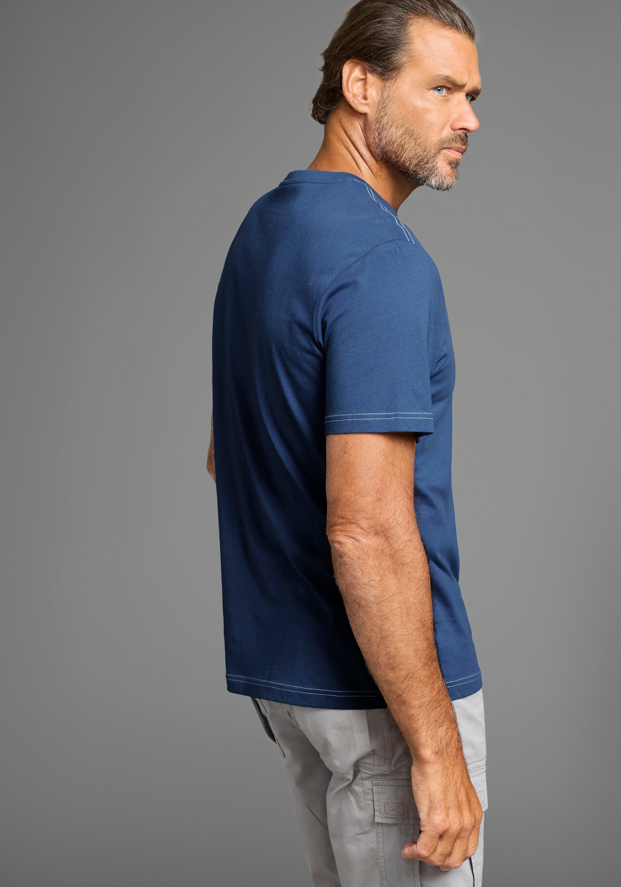Man's World T-shirt met contraststiksels en functionele borstzak