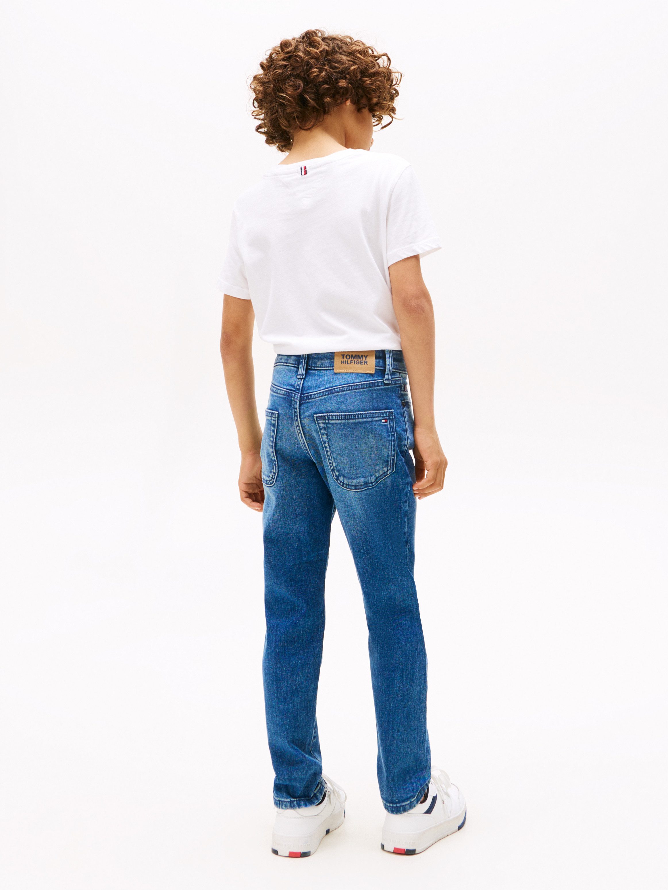 Tommy Hilfiger Straight jeans Modern straight voor kinderen tot 16 jaar, in lichte wassing