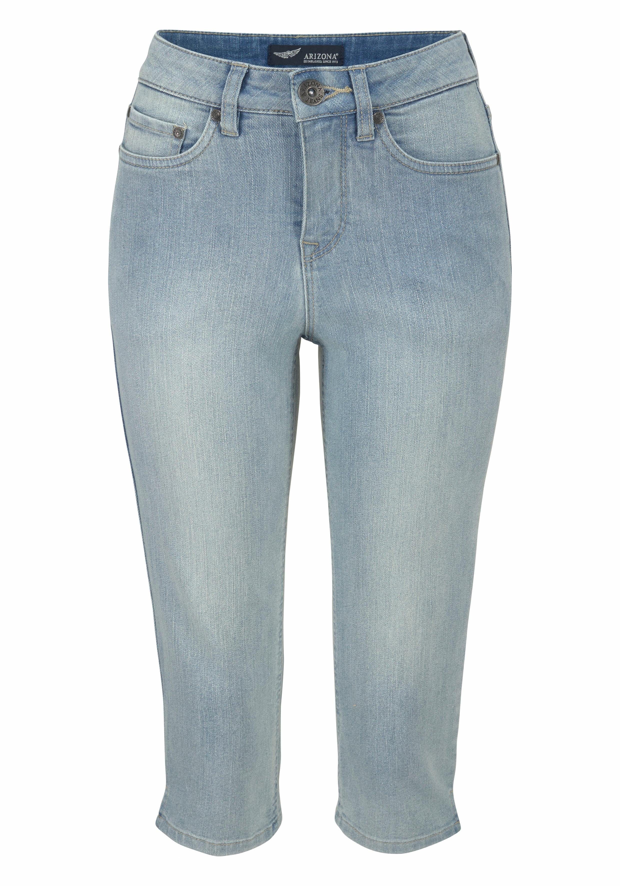 Arizona Capri jeans Met splitje in de zoom smalle pasvorm, met stijlvolle studs, hoge taille