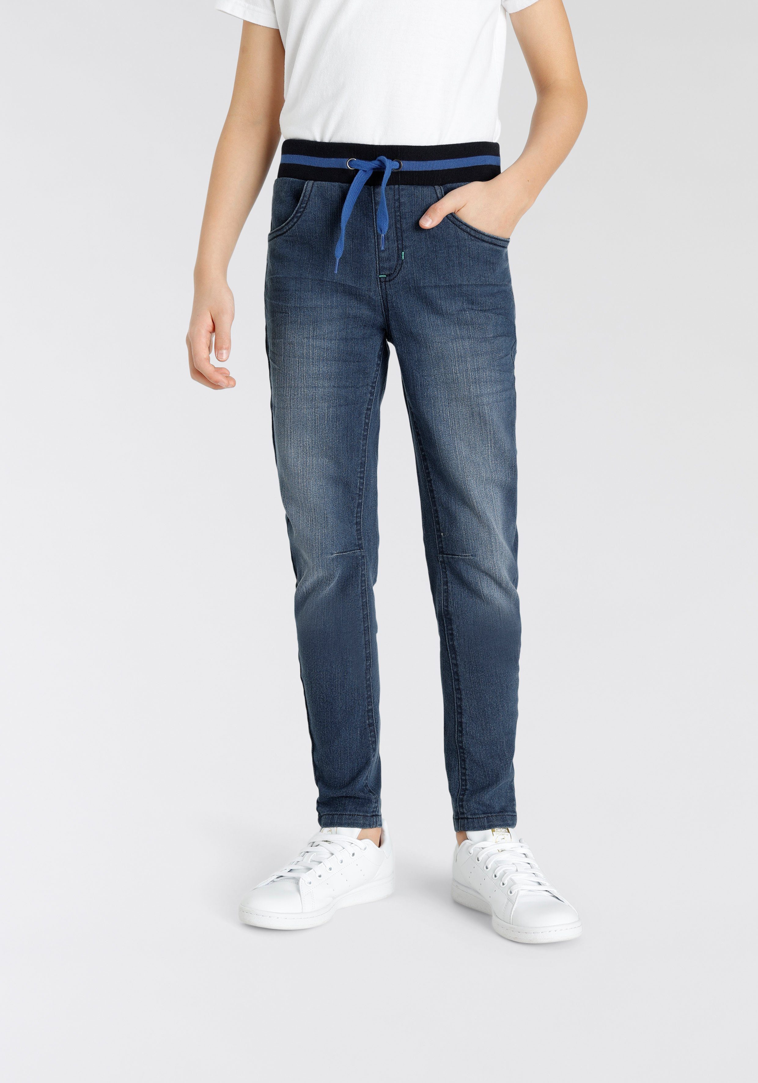 KangaROOS Comfortjeans Stretch jeans with slim leg for boys smalle broekpasvorm, used-wassing, comfortabele taille
