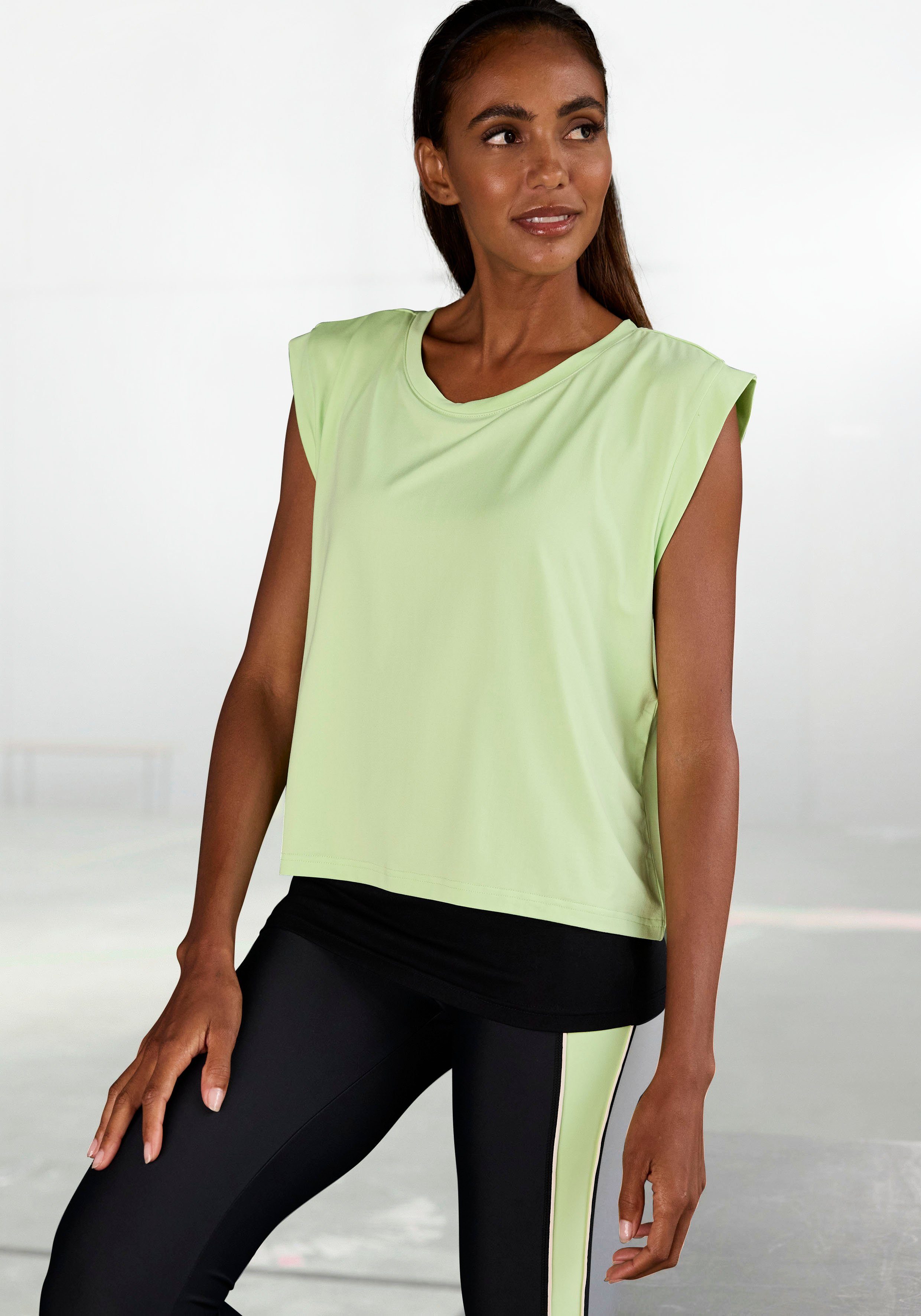 active by Lascana 2-in-1-shirt -Sportshirt Sportshirt in dubbele laag look