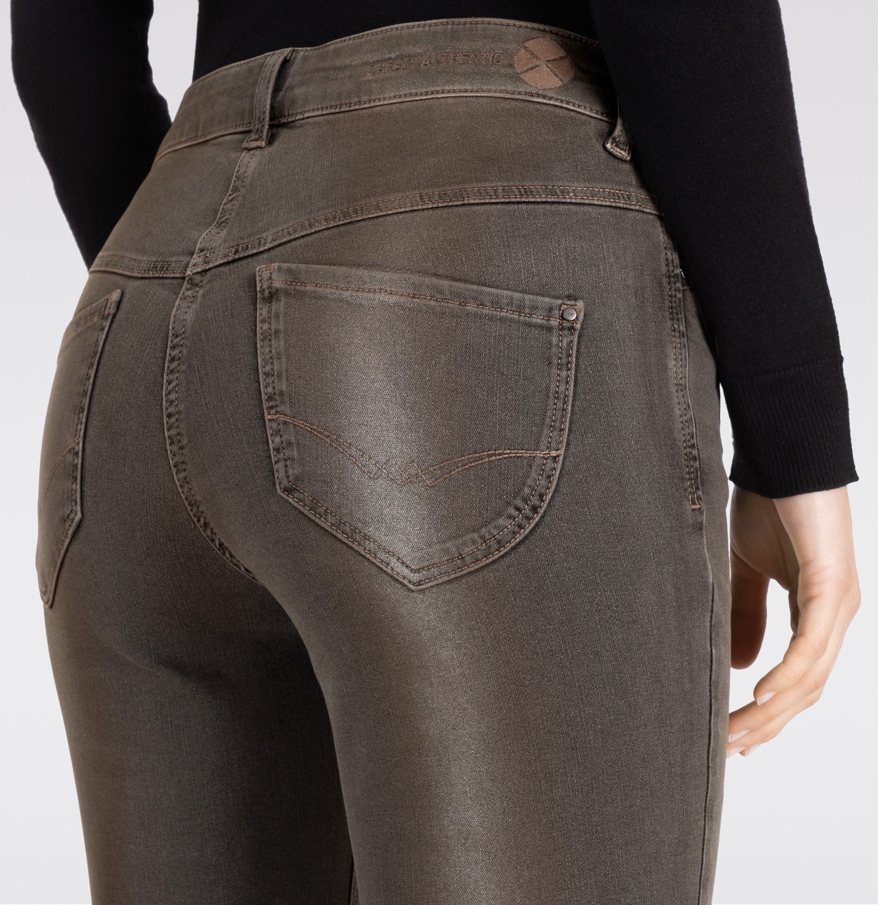 MAC Bootcut jeans Dream-Boot Recht belijnd met iets uitlopende pijpen