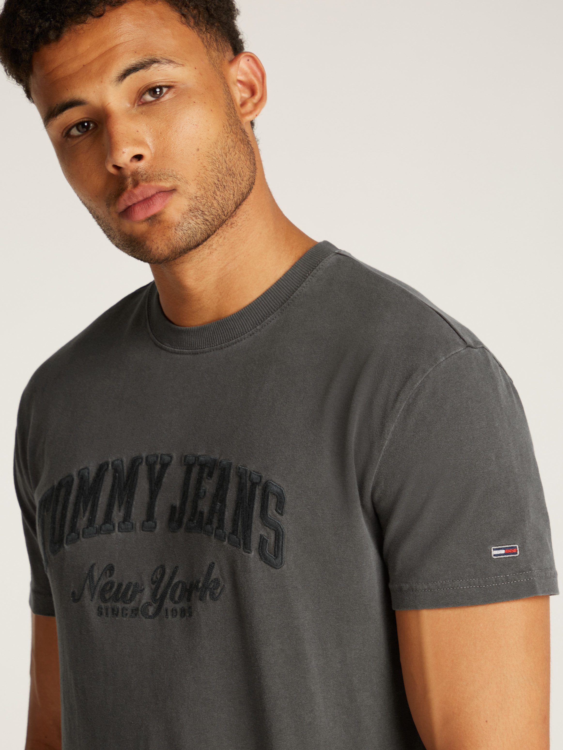 TOMMY JEANS T-shirt TJM REG VINTAGE VARSITY TEE