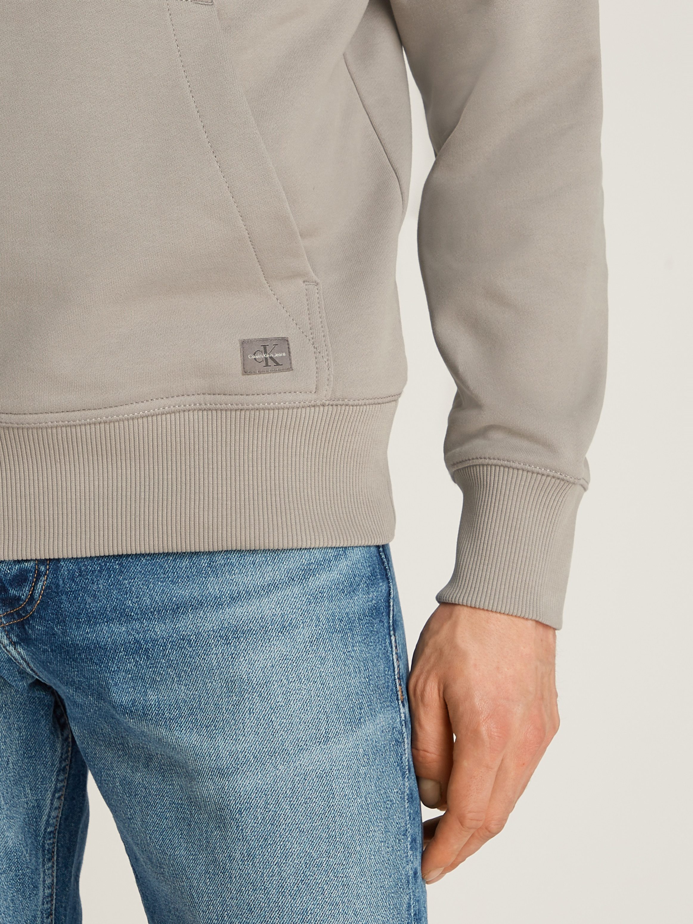 Calvin Klein Sweatshirt WOVEN LABEL HOODIE Kangoeroezak logoborduring