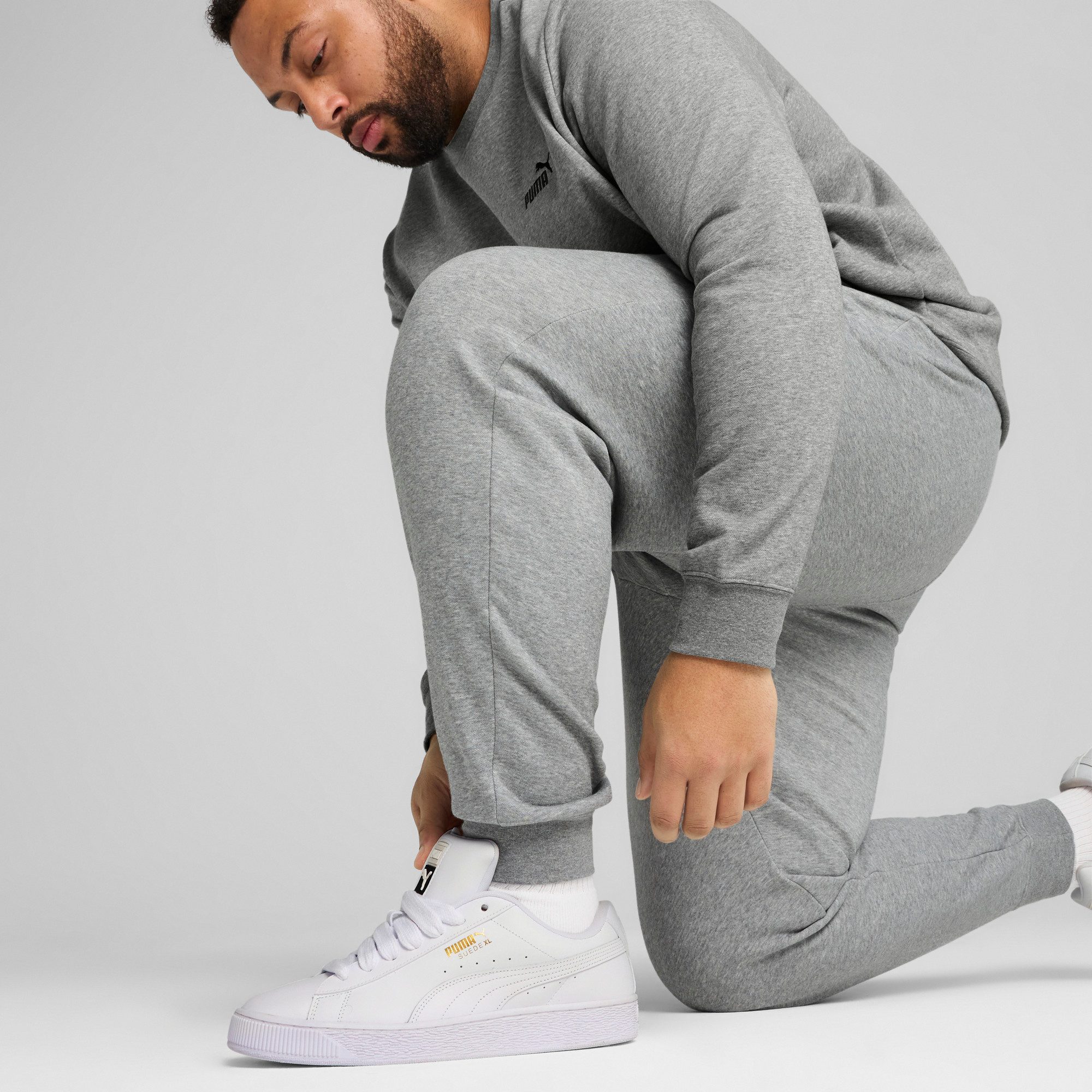 PUMA Trainingsbroek ESS NO. 1 LOGO SWEATPANTS FL CL