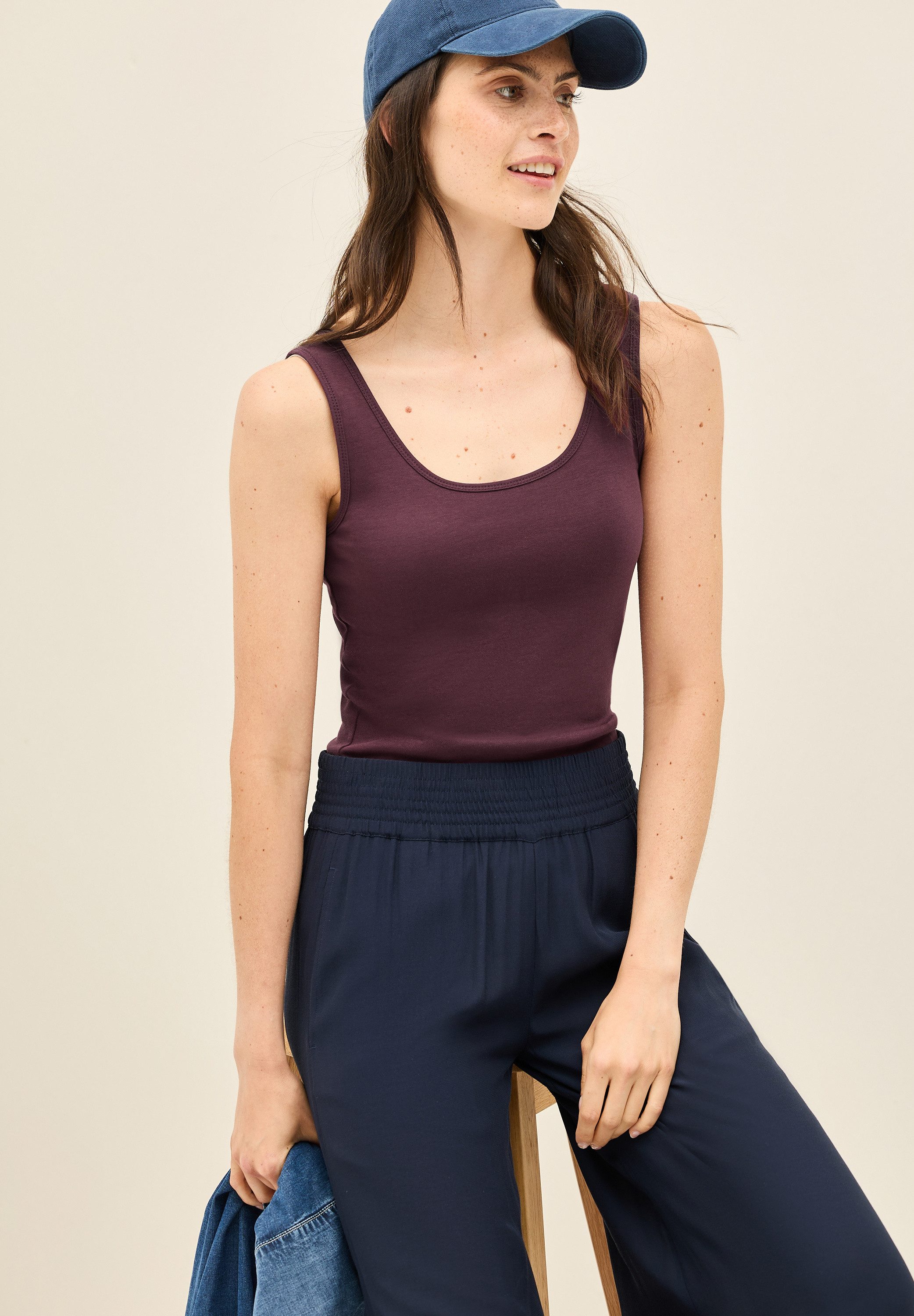 Cecil Top Stijl Linda met diepe ronde hals