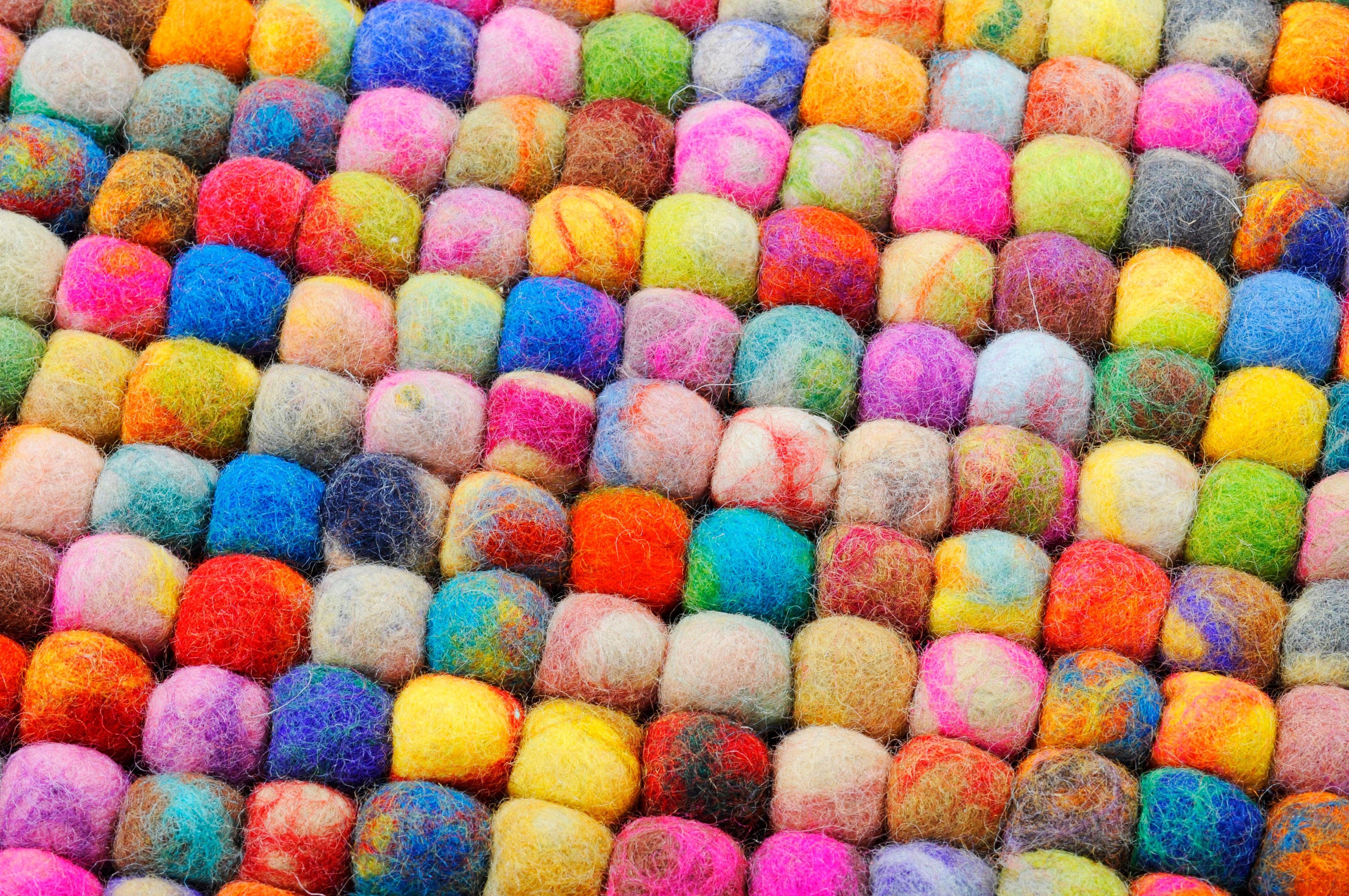 THEKO Loper Ballo Tapijtloper, van vilten bolletjes, zuivere wol, met de hand gemaakt