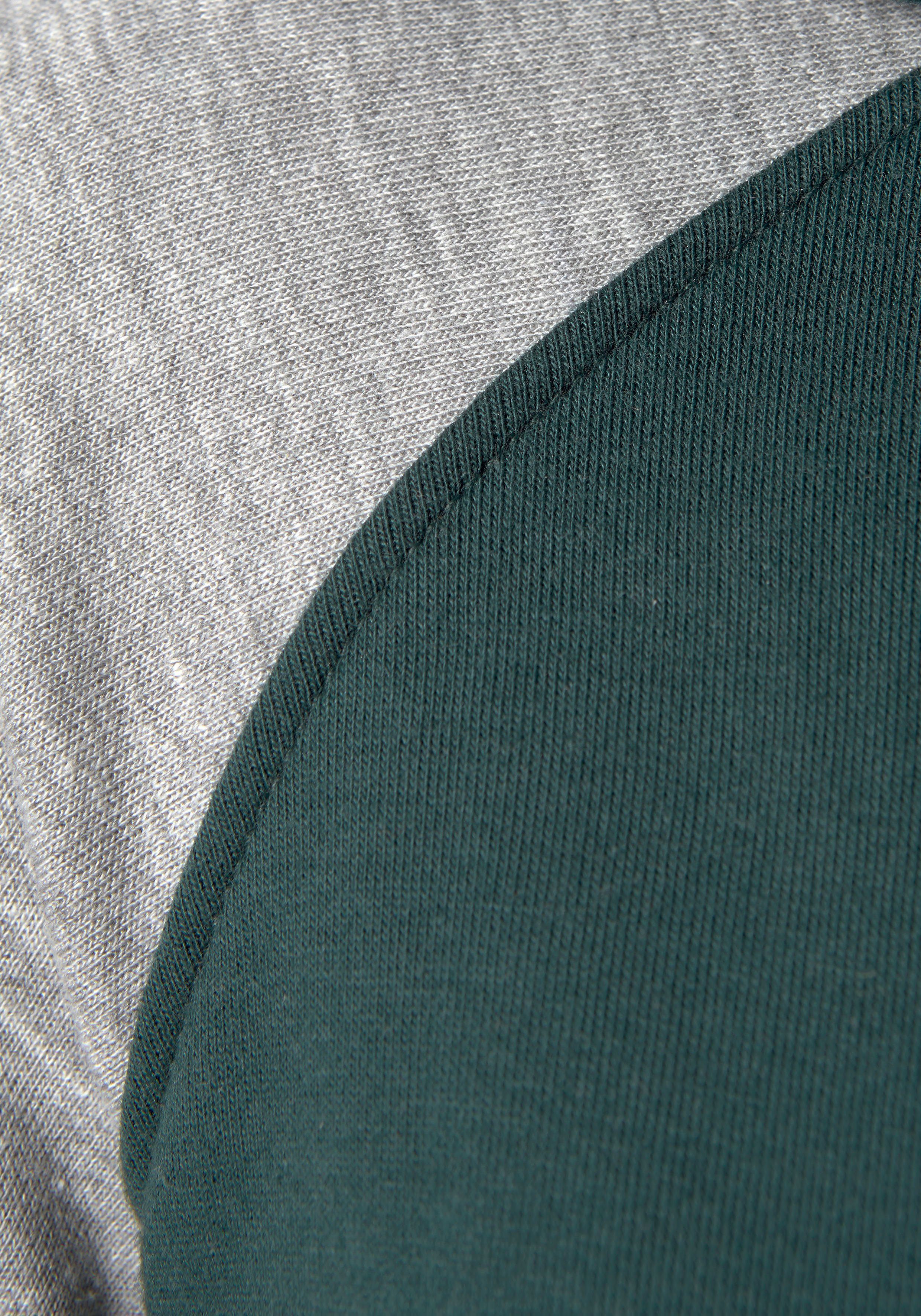 Bench. Loungewear Capuchonsweatvest met kleurafgebakende mouwen, loungepak