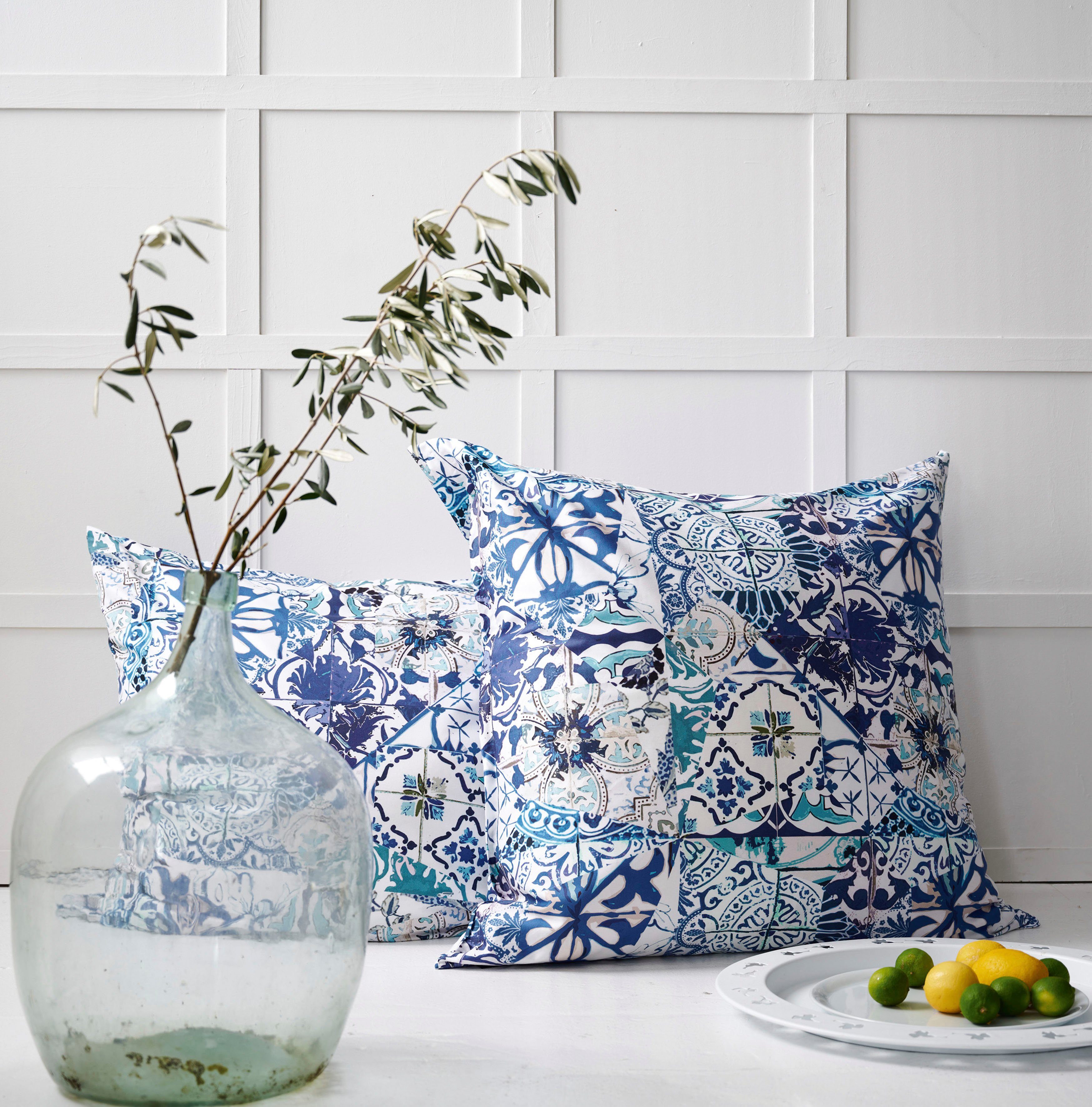 APELT Beddengoed Azzuro Handgeschilderde blauw-witte tegels in Amalfi-stijl, GOTS gecertificeerd