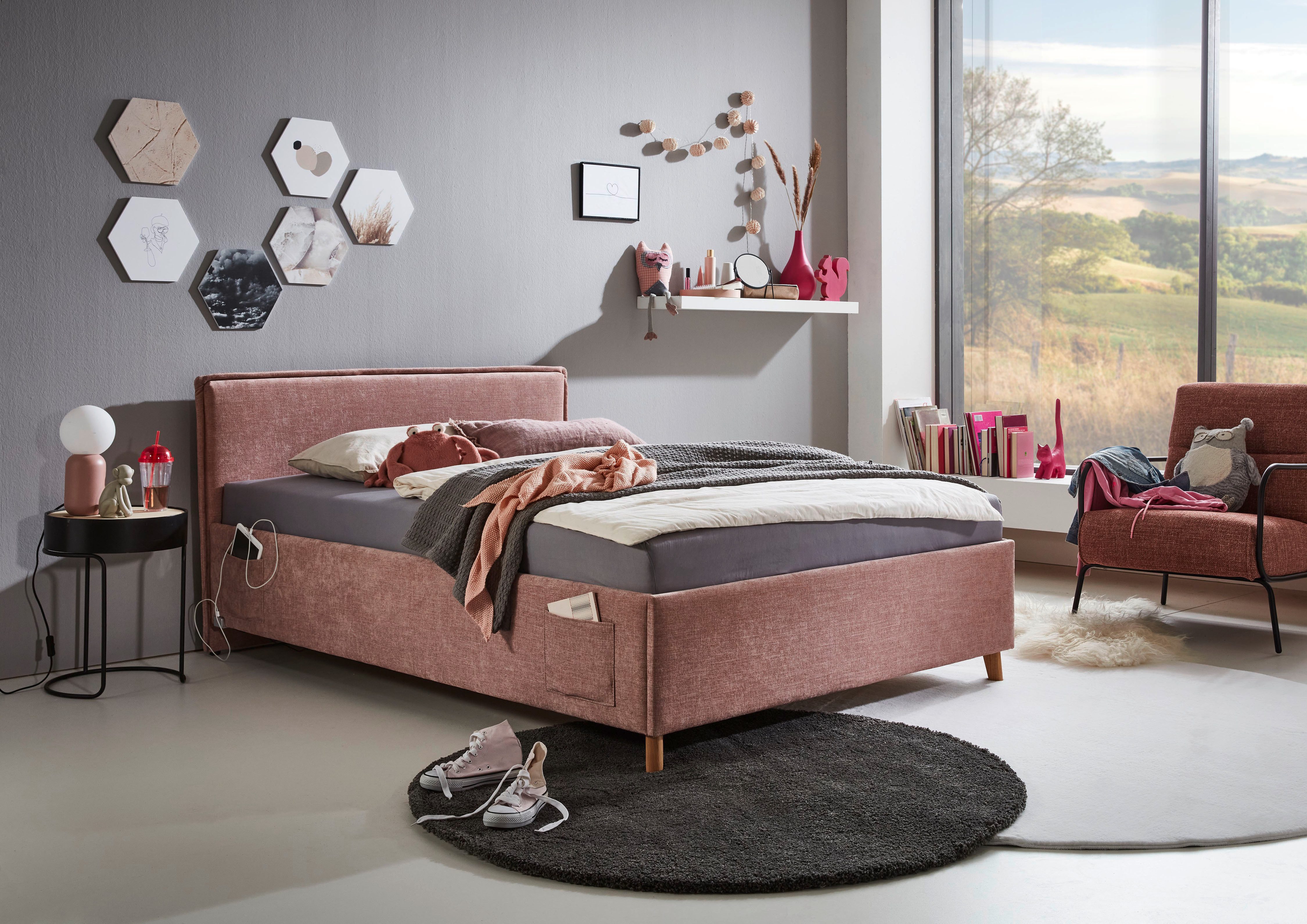 meise.möbel Kinderledikant Fun Bekleed bed naar keuze met bedkist, tienerbed inclusief USB-aansluiting eenpersoonsbedden roze