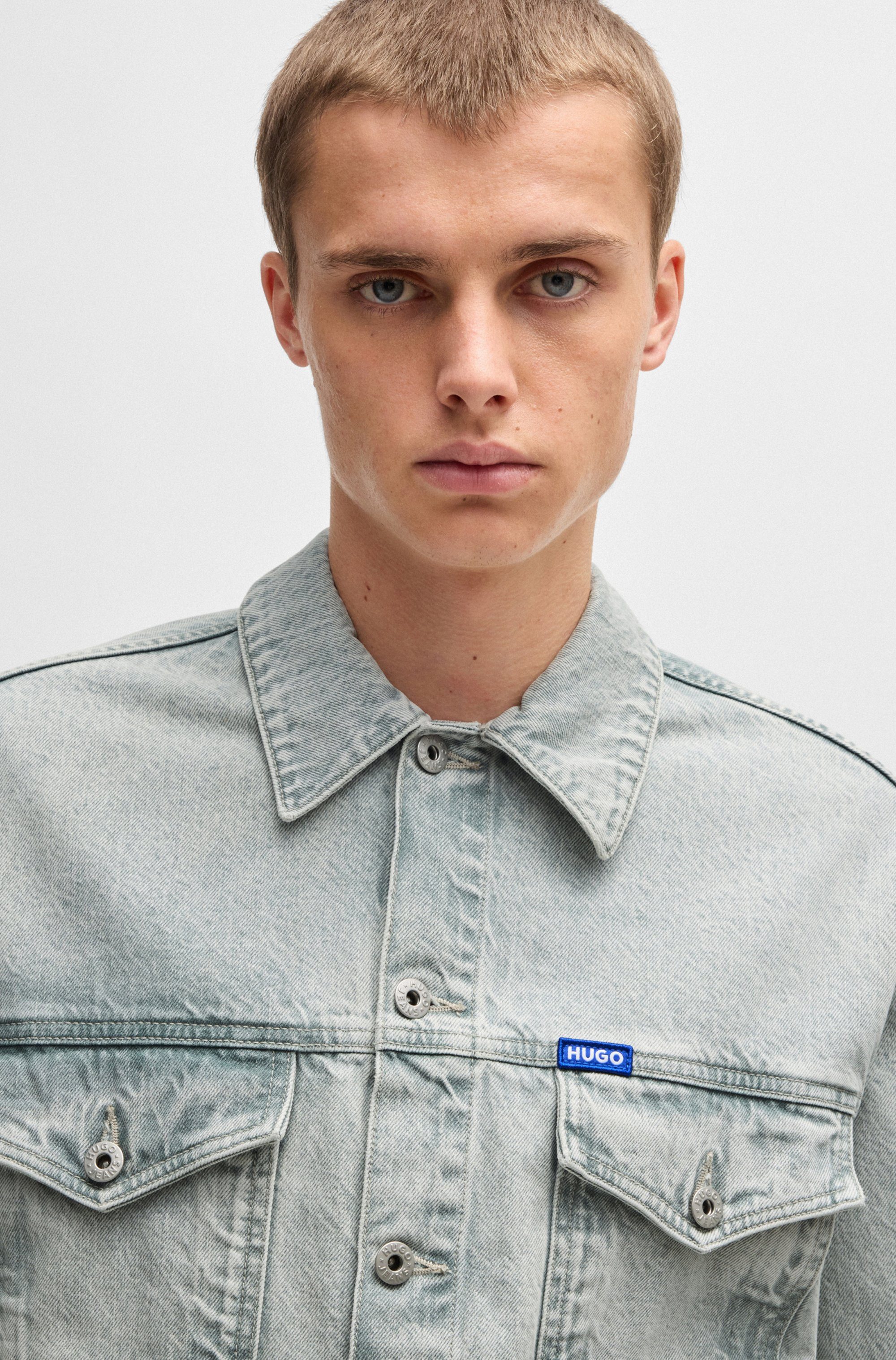 HUGO Blue Jeansjack Dex met lederen boss badge