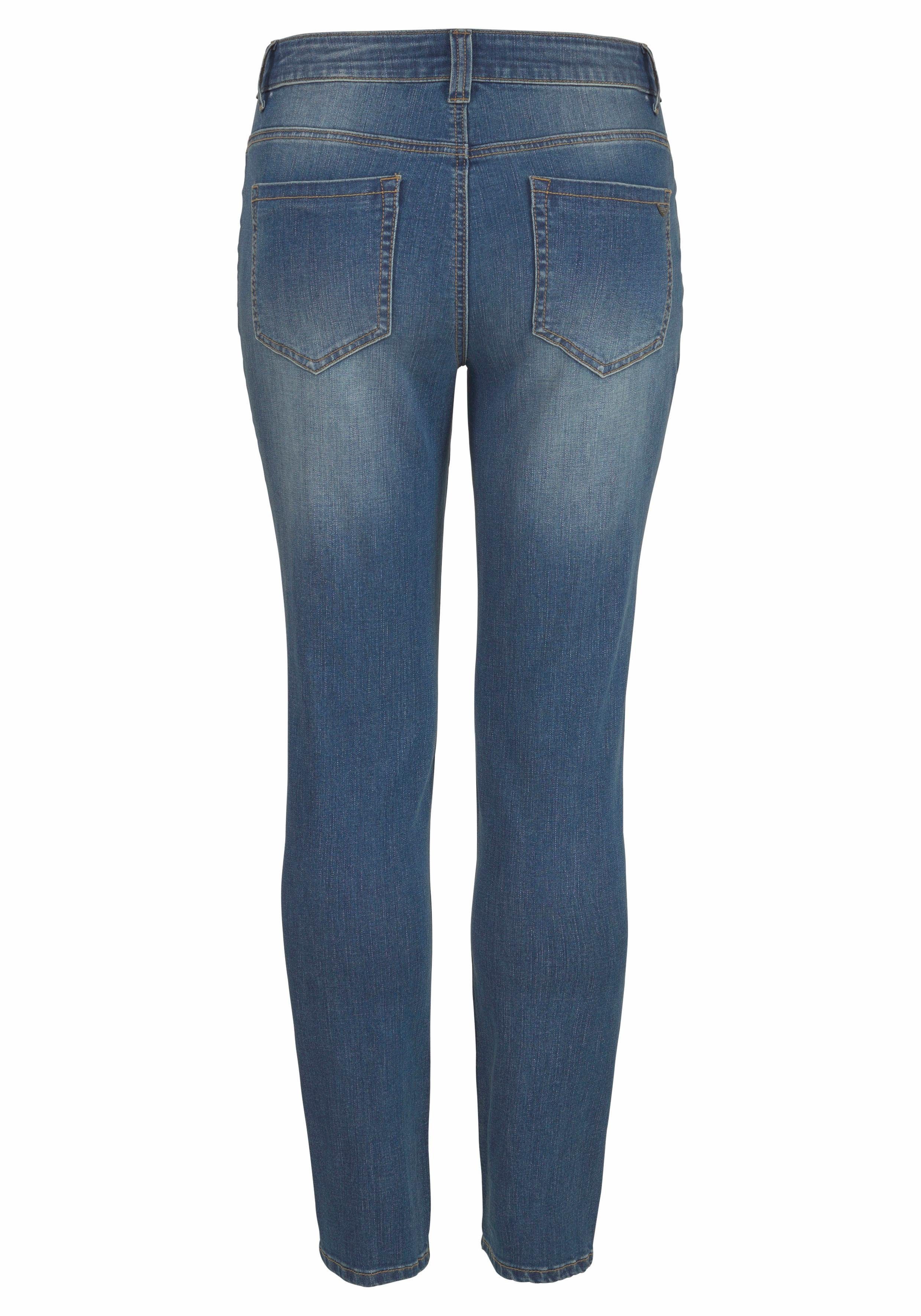 Arizona Slim fit jeans Curve-Collection hoge taille, five-pocket-ontwerp, ritssluiting
