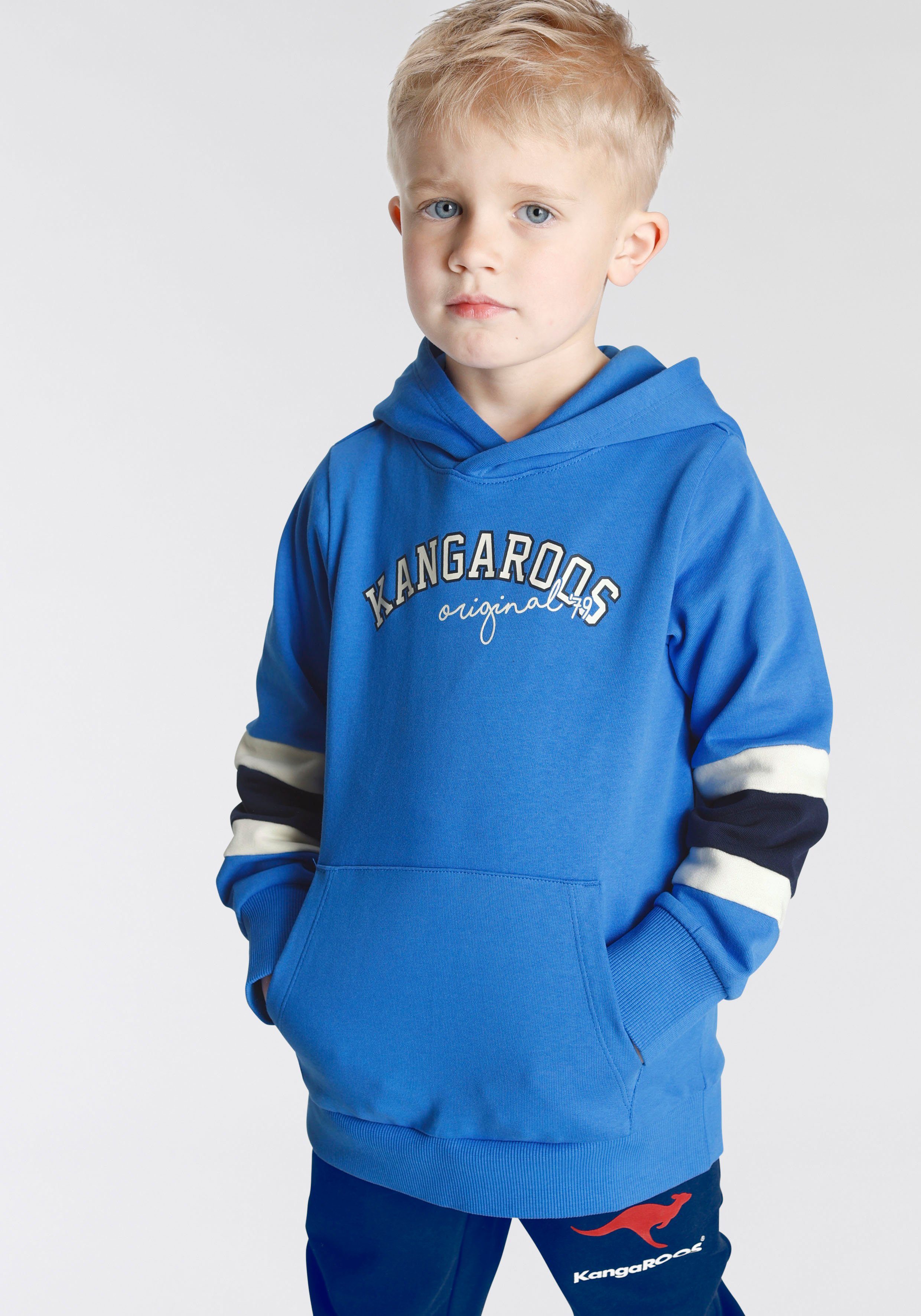 NU 20% KORTING: KangaROOS Hoodie met strepen op de mouwen