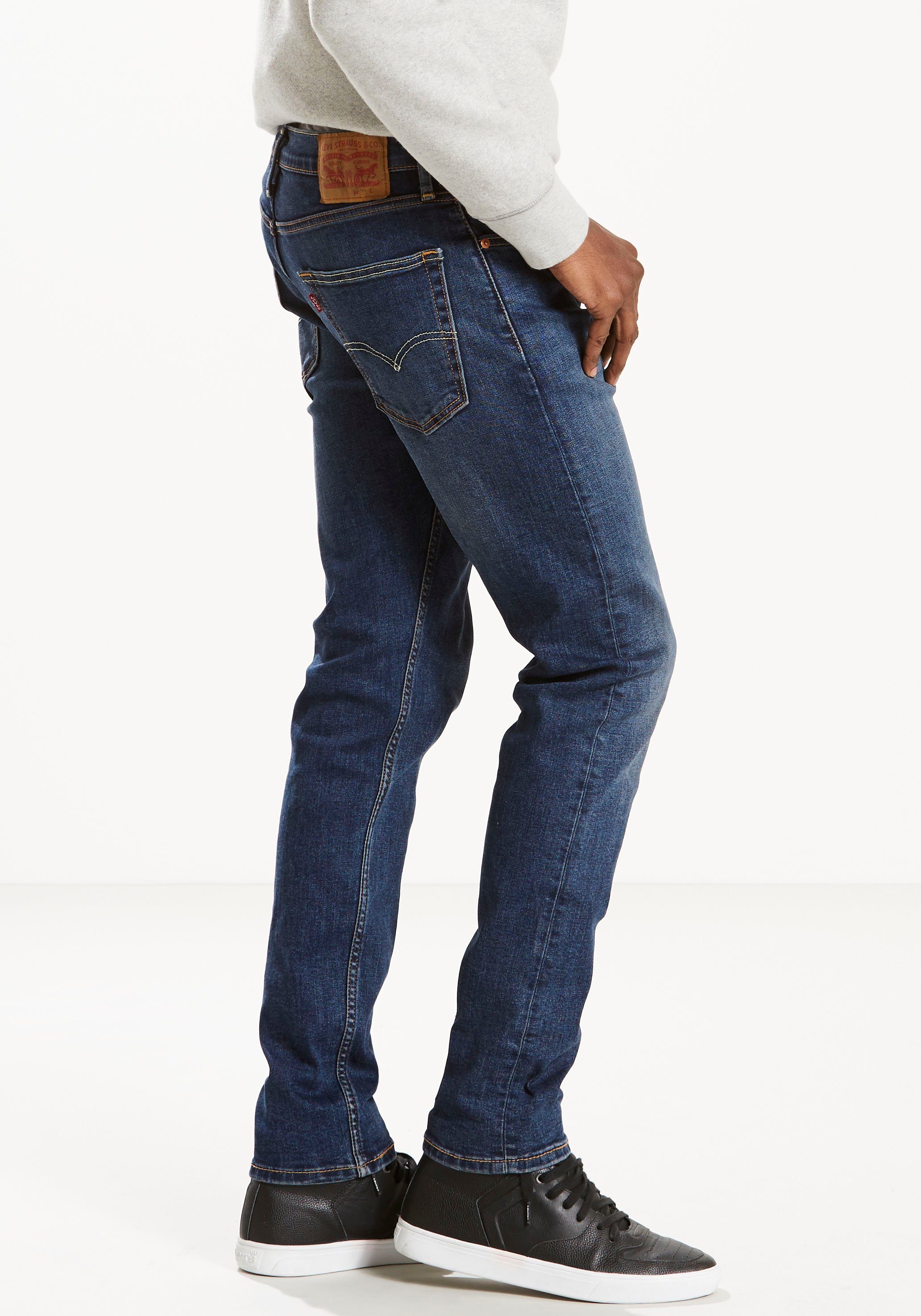 Levi's® Tapered jeans 502 TAPER in een elegante, moderne stijl