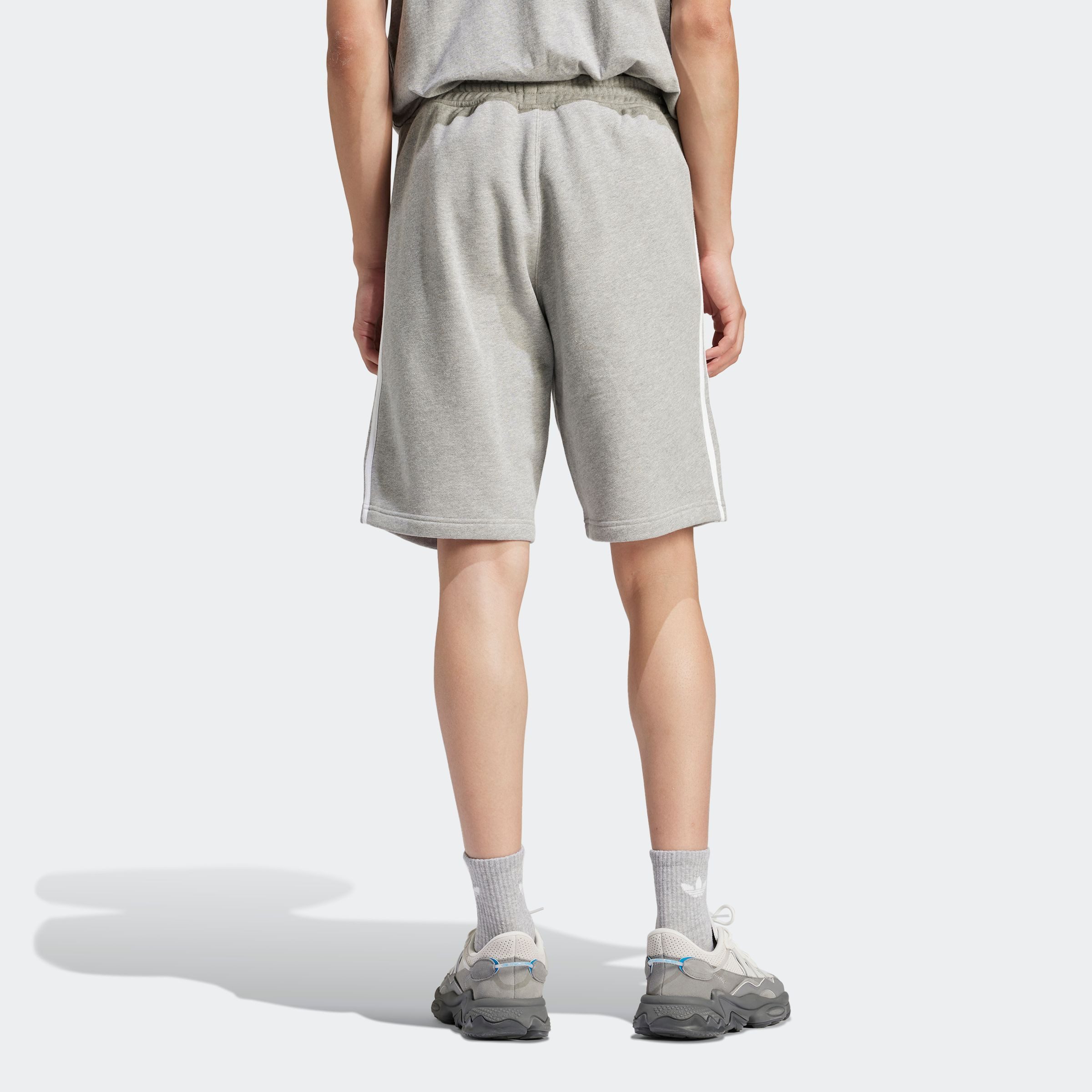 adidas Originals Short 3-STRIPE SHORT Drie-strepen sweat shorts van zacht french terry materiaal (1-delig)