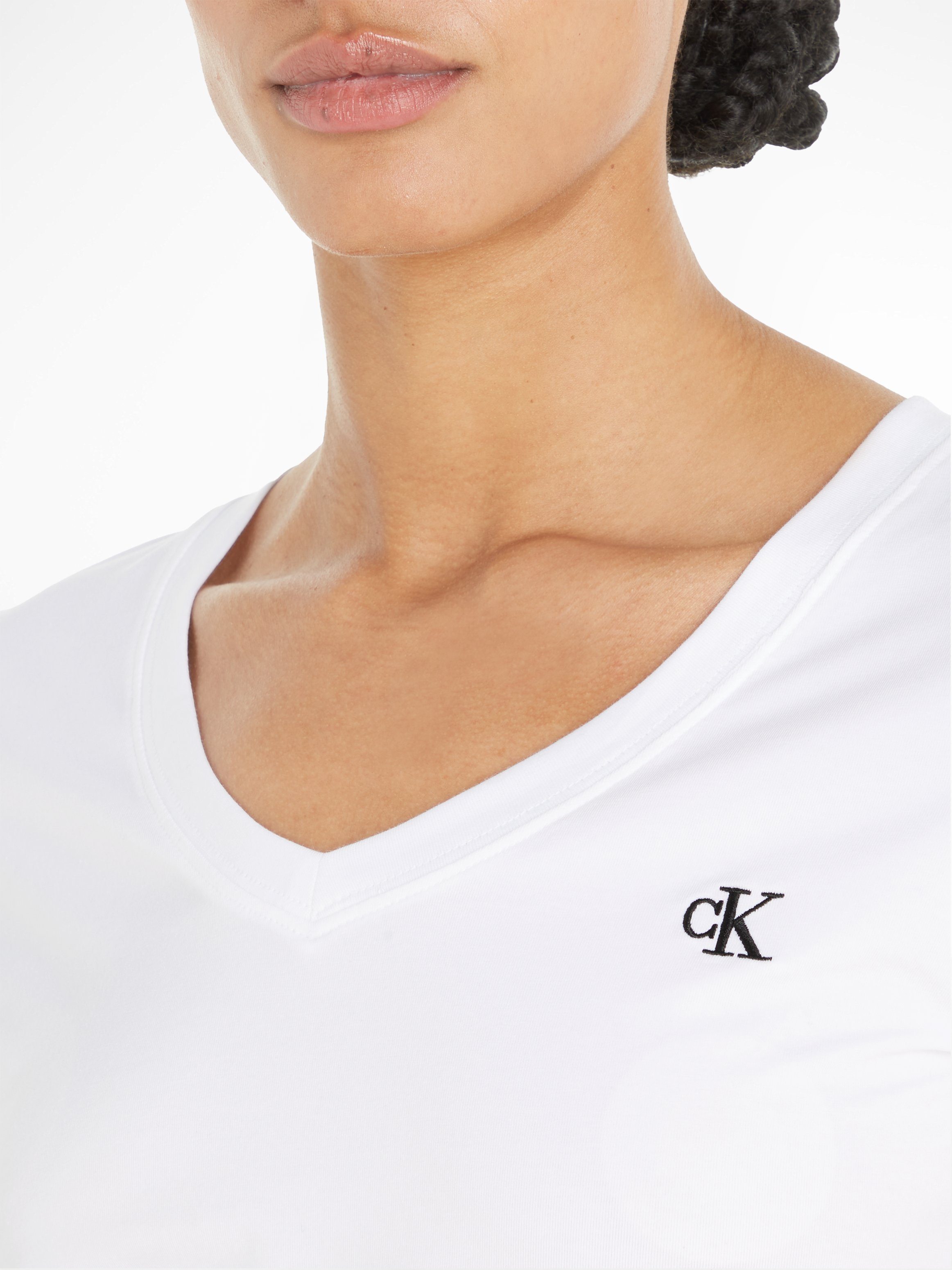 Calvin Klein Shirt met V-hals CK EMBROIDERY STRETCH V-NECK met klein calvin klein-logoborduursel op borsthoogte (1-delig)