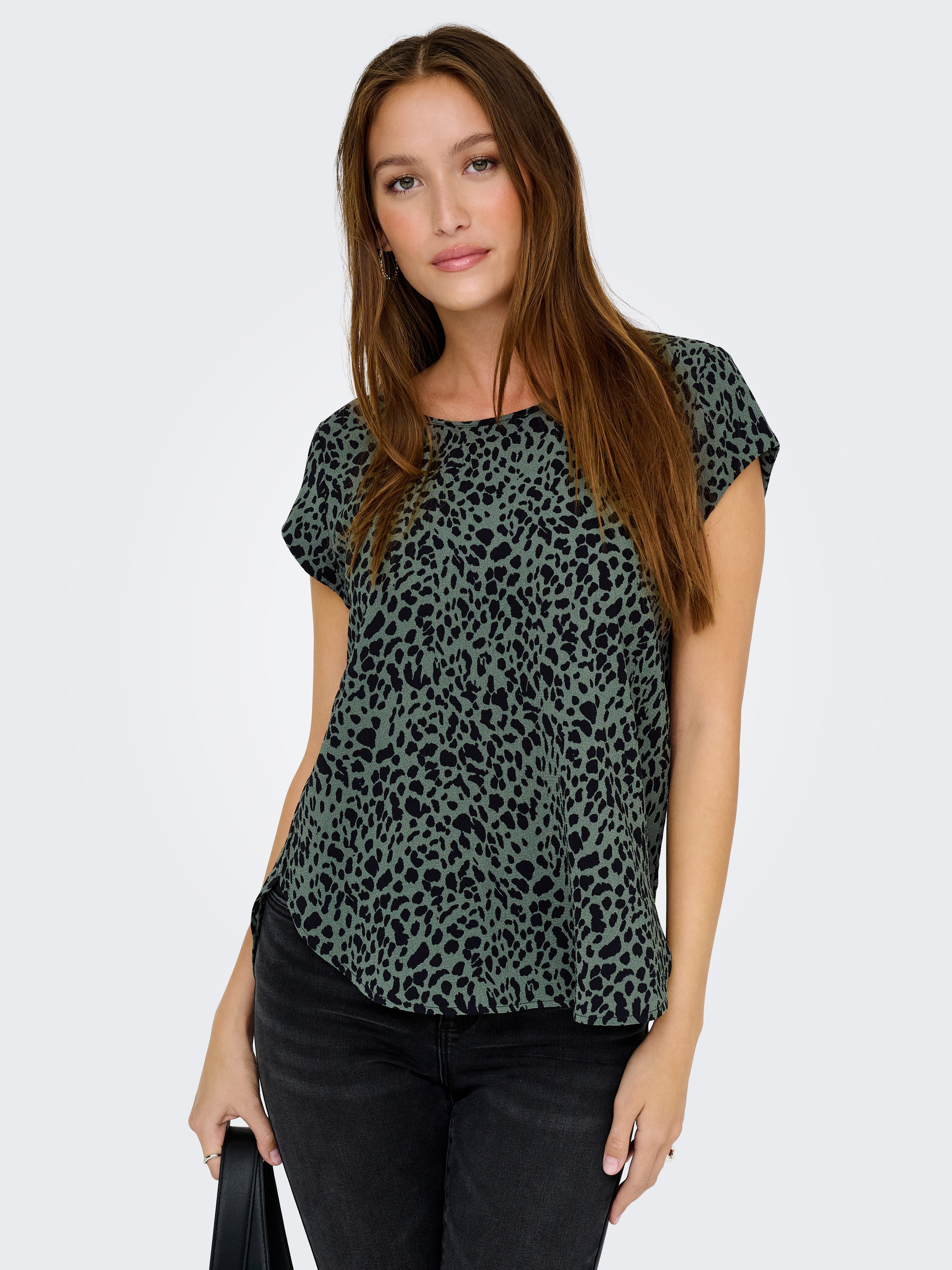 Only Shirtblouse ONLVIC S/S AOP TOP NOOS PTM