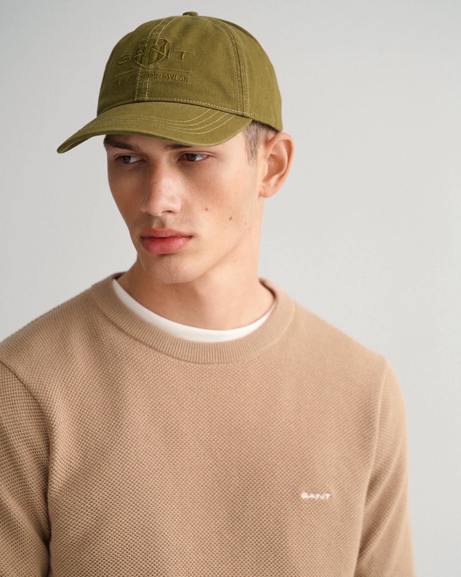 Gant Trui met ronde hals COTTON PIQUE C-NECK met logoborduursel op borsthoogte