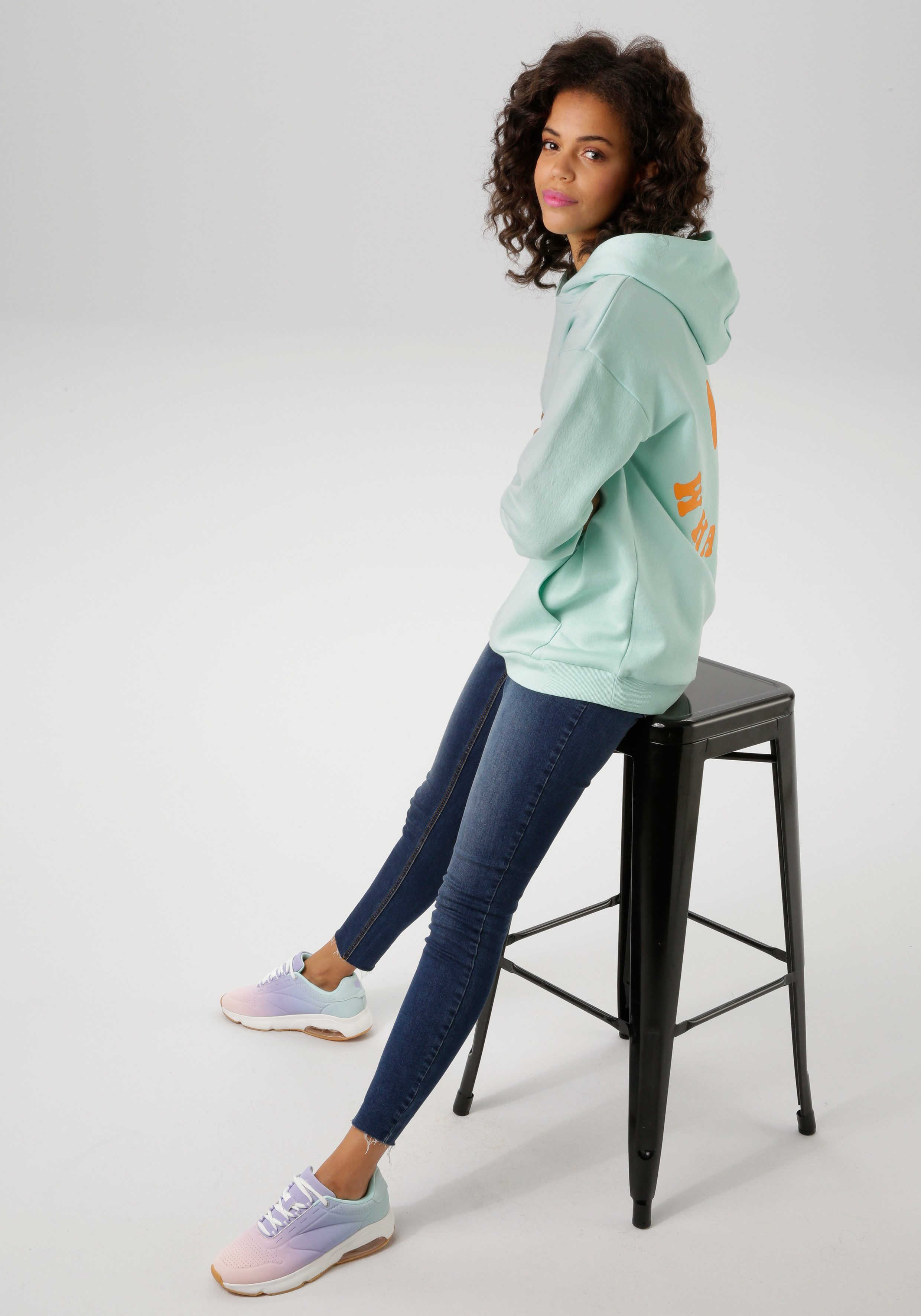 Aniston CASUAL Hoodie met smiley op de rug nieuwe collectie