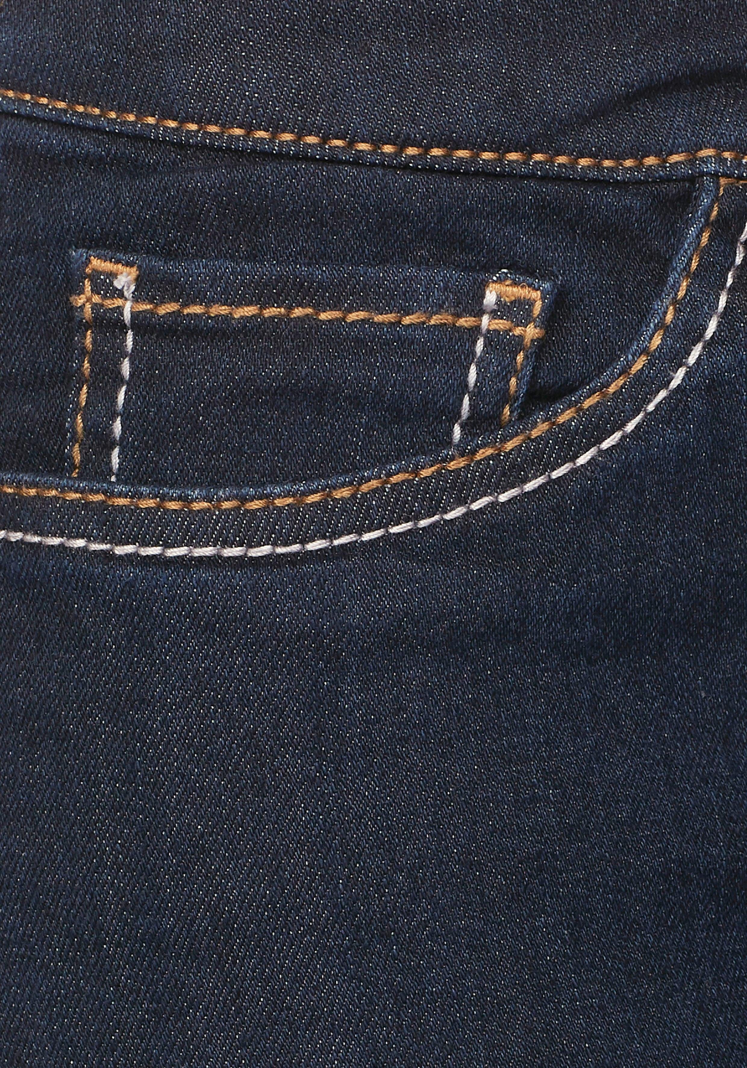 Arizona Bootcut jeans Met contrasterende stiksels normale taille, bootcut, 5-pocket-stijl, donkere wassing