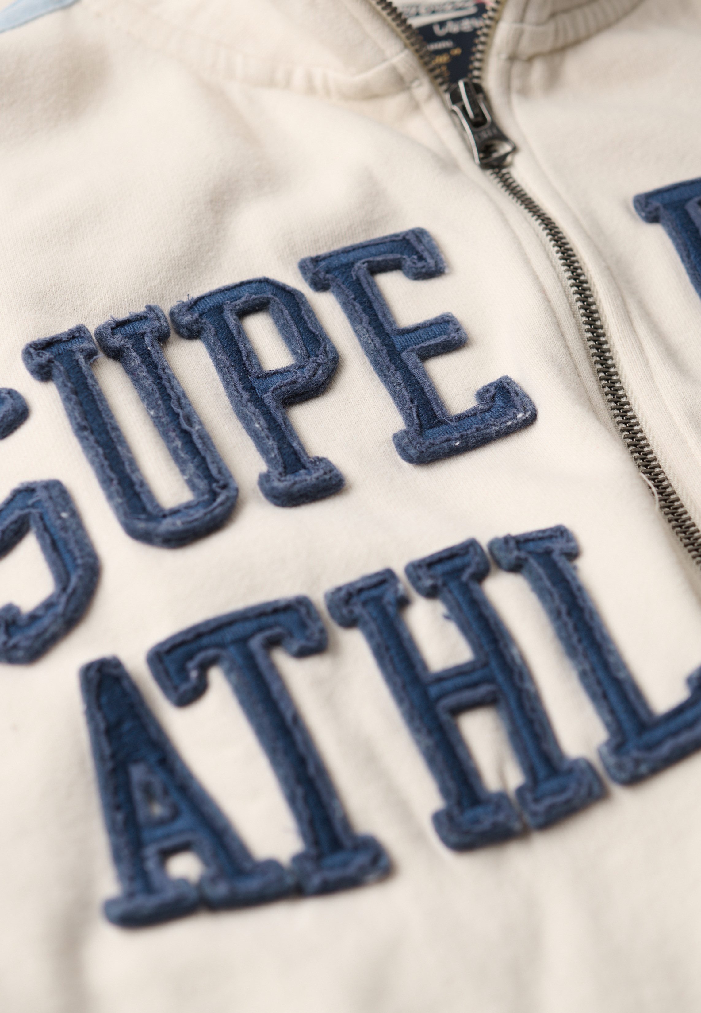 Superdry Sweatvest ATHLETIC APPLQ LOOSE ZIP TRACK met hoogwaardige applicatie aan de voorkant